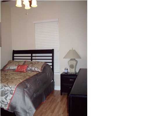 FOX VALLEY - Residential
