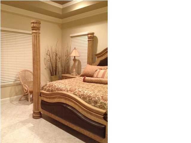 FOX VALLEY - Residential