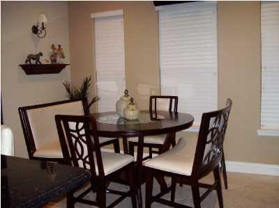 FOX VALLEY - Residential