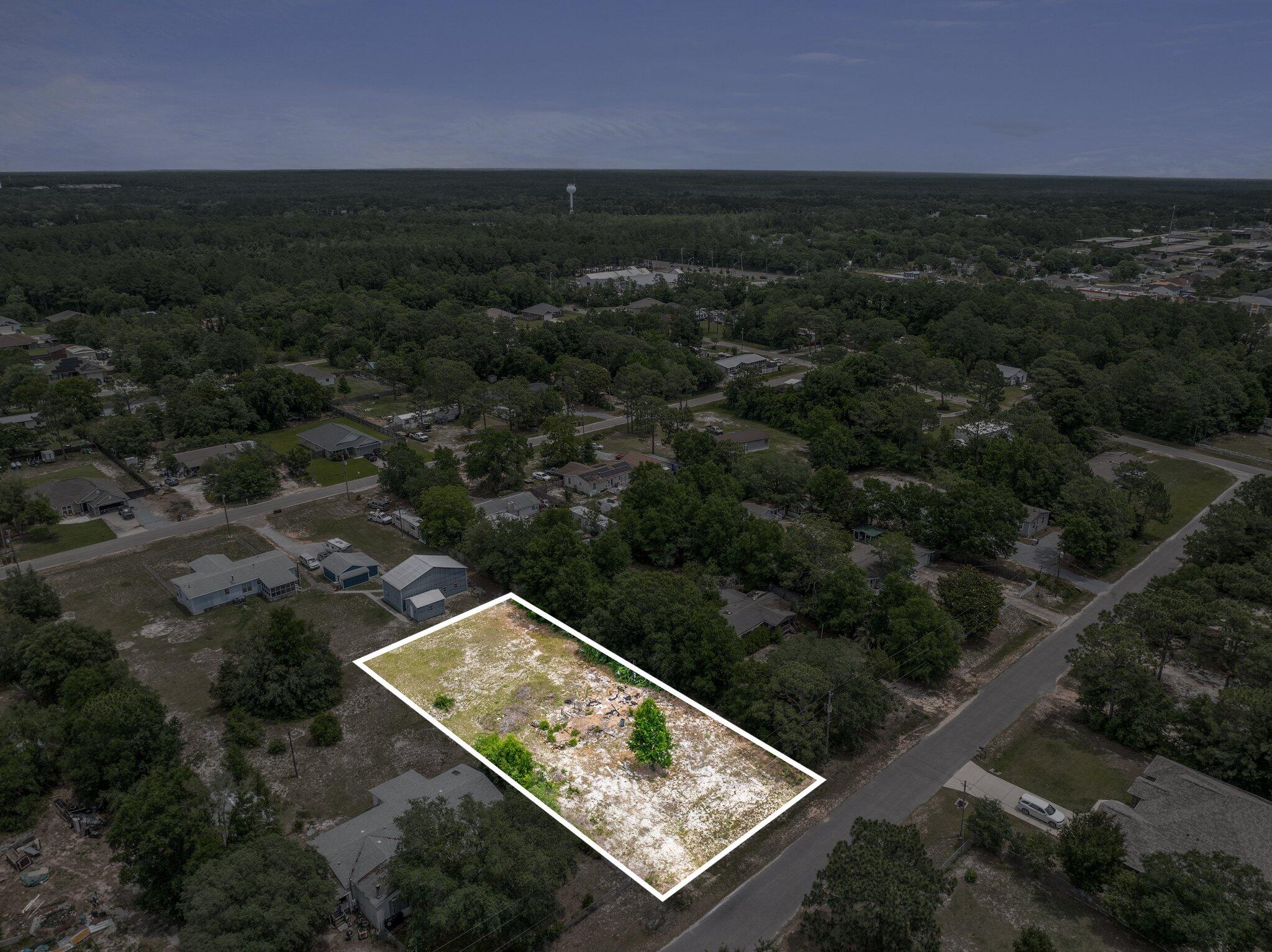 NO RECORDED SUBDIVISION - Land