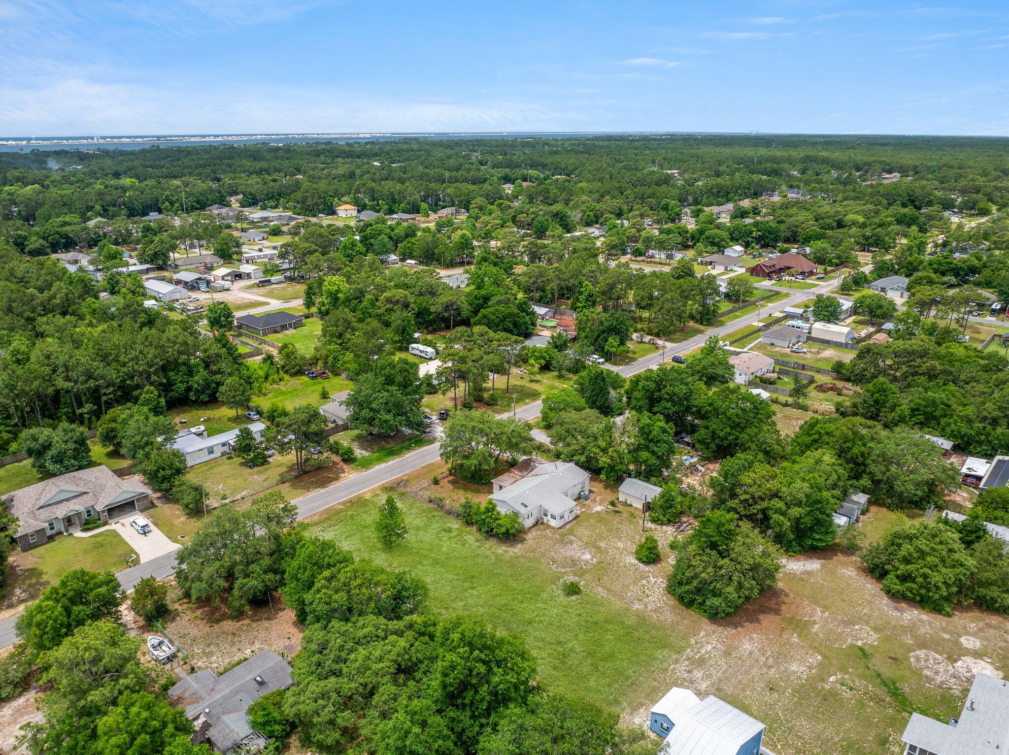 NO RECORDED SUBDIVISION - Land
