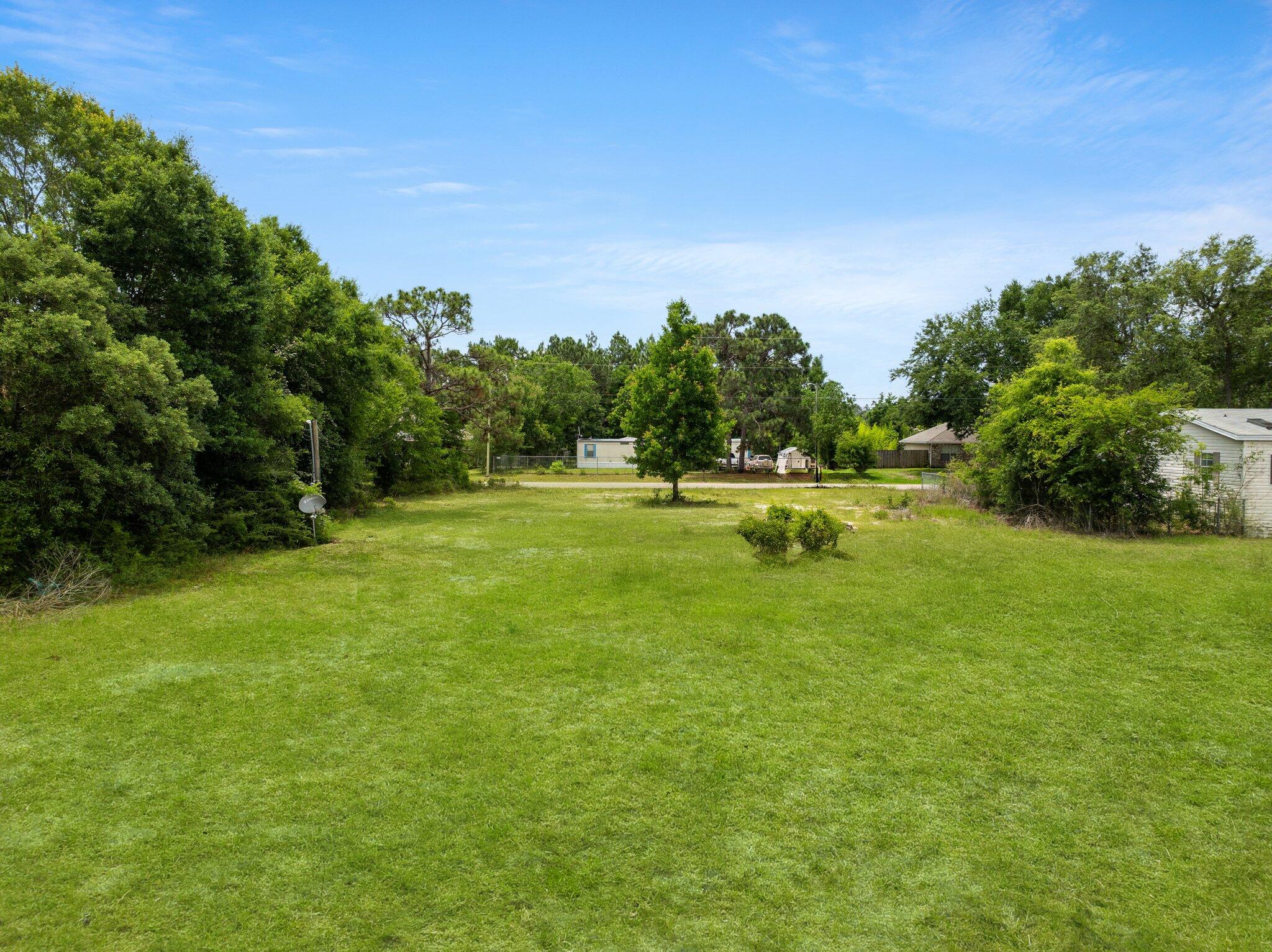 NO RECORDED SUBDIVISION - Land