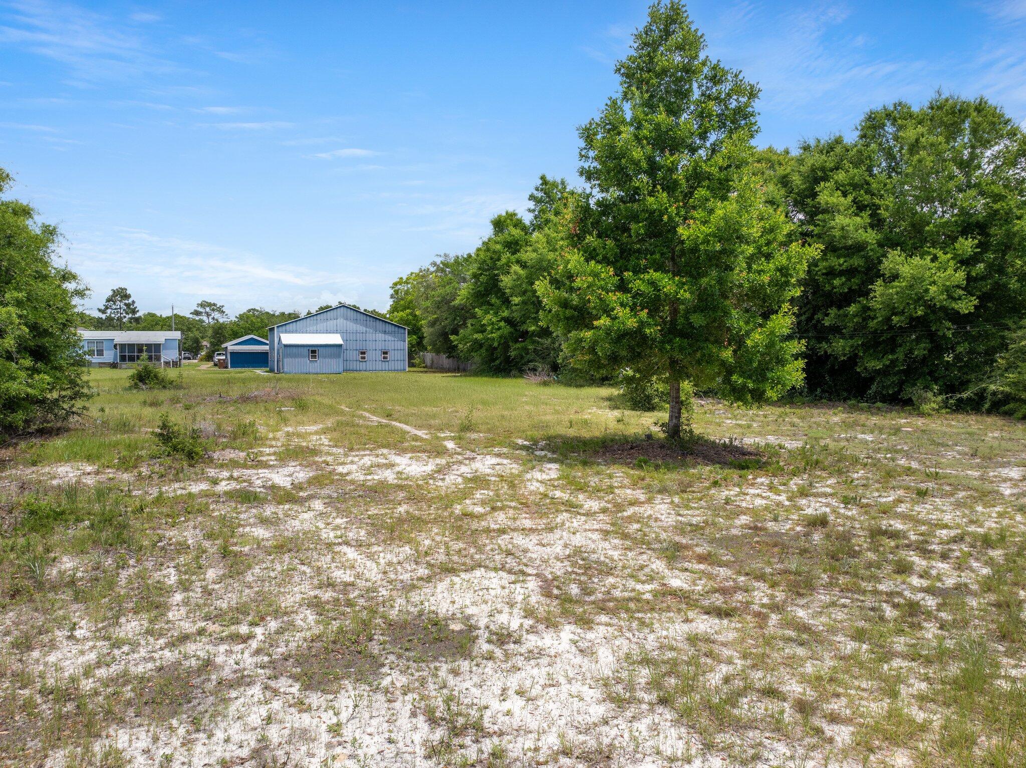 NO RECORDED SUBDIVISION - Land
