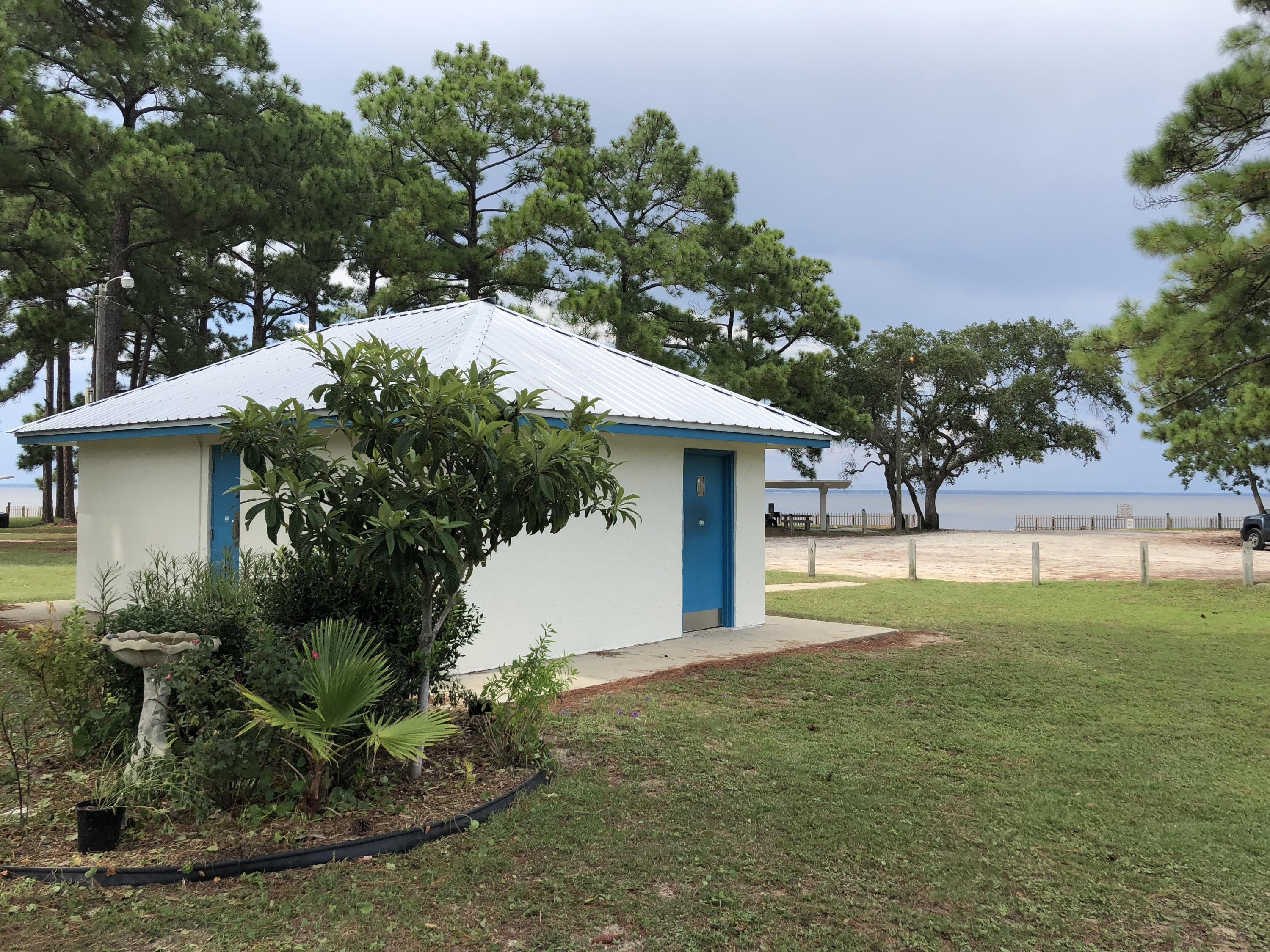 Holiday Shores Est 3rd Add - Residential