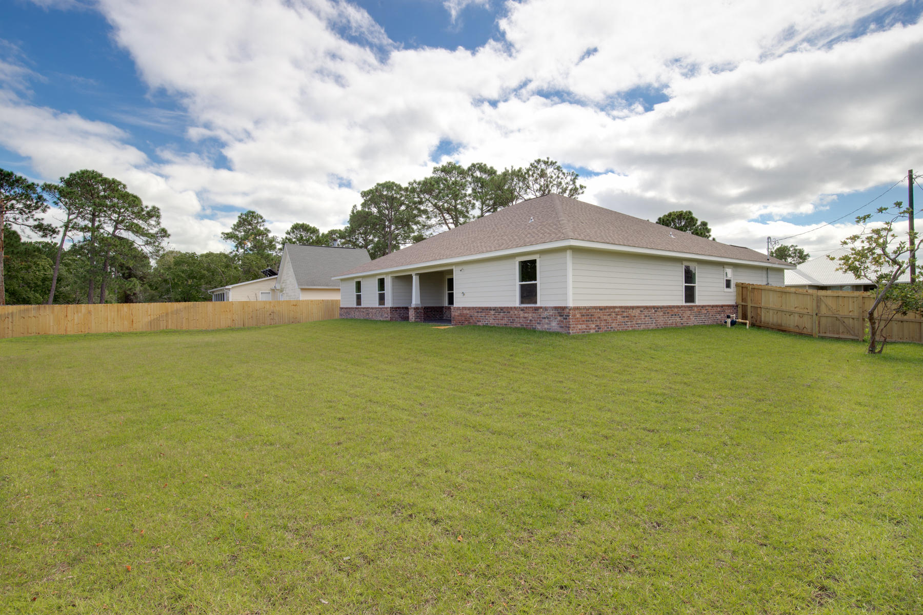 Holiday Shores Est 3rd Add - Residential