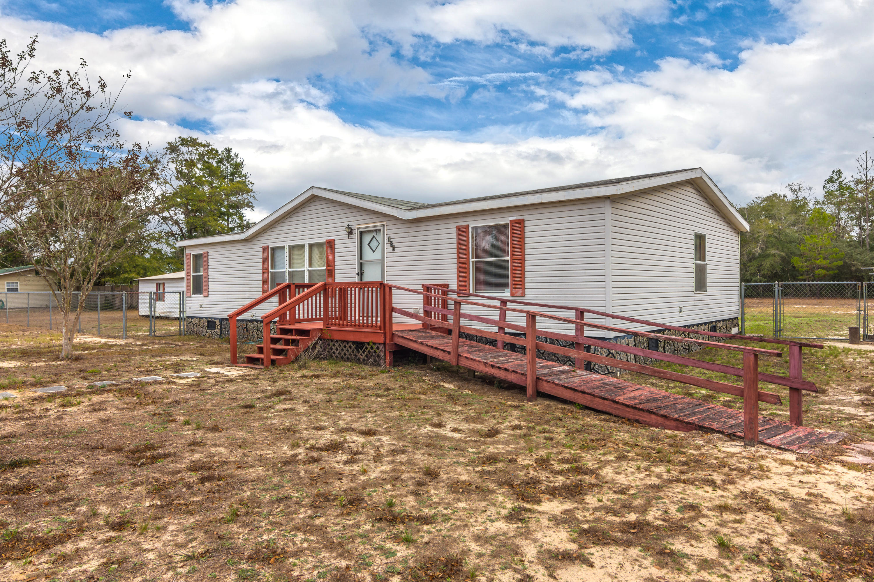 OAKWOOD HILLS UNIT 1 - Residential