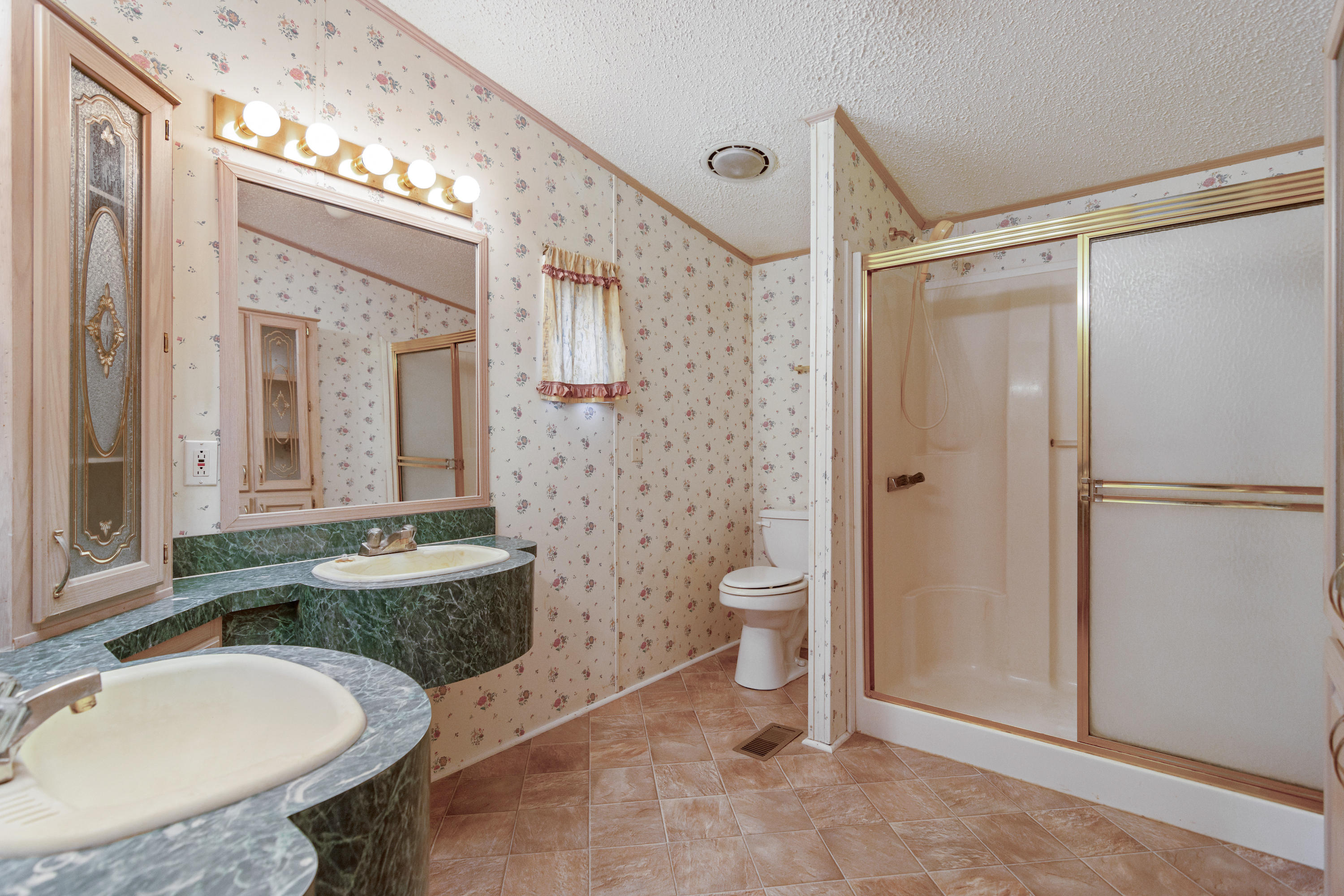 OAKWOOD HILLS UNIT 1 - Residential