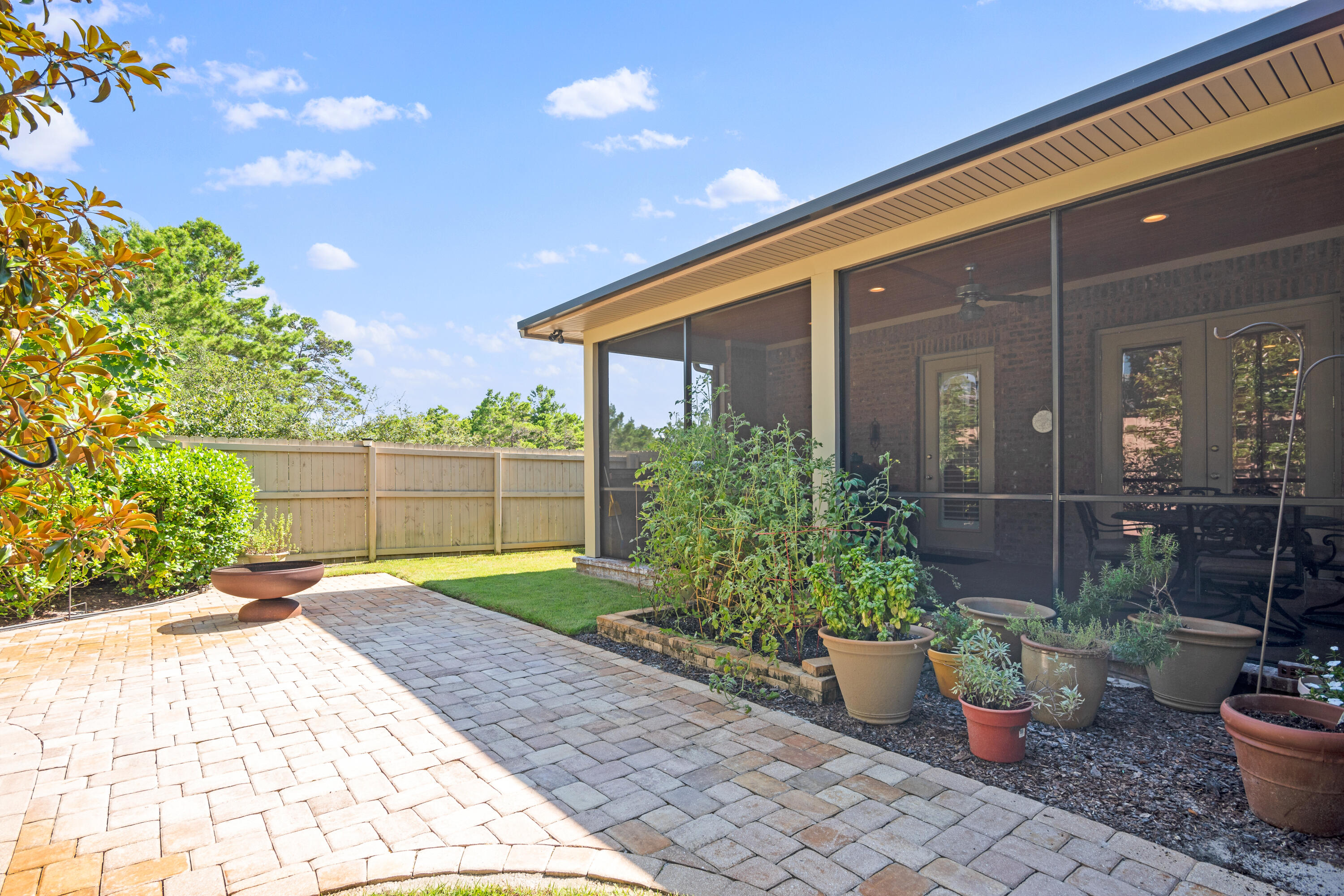 SANTA ROSA RIDGE - Residential