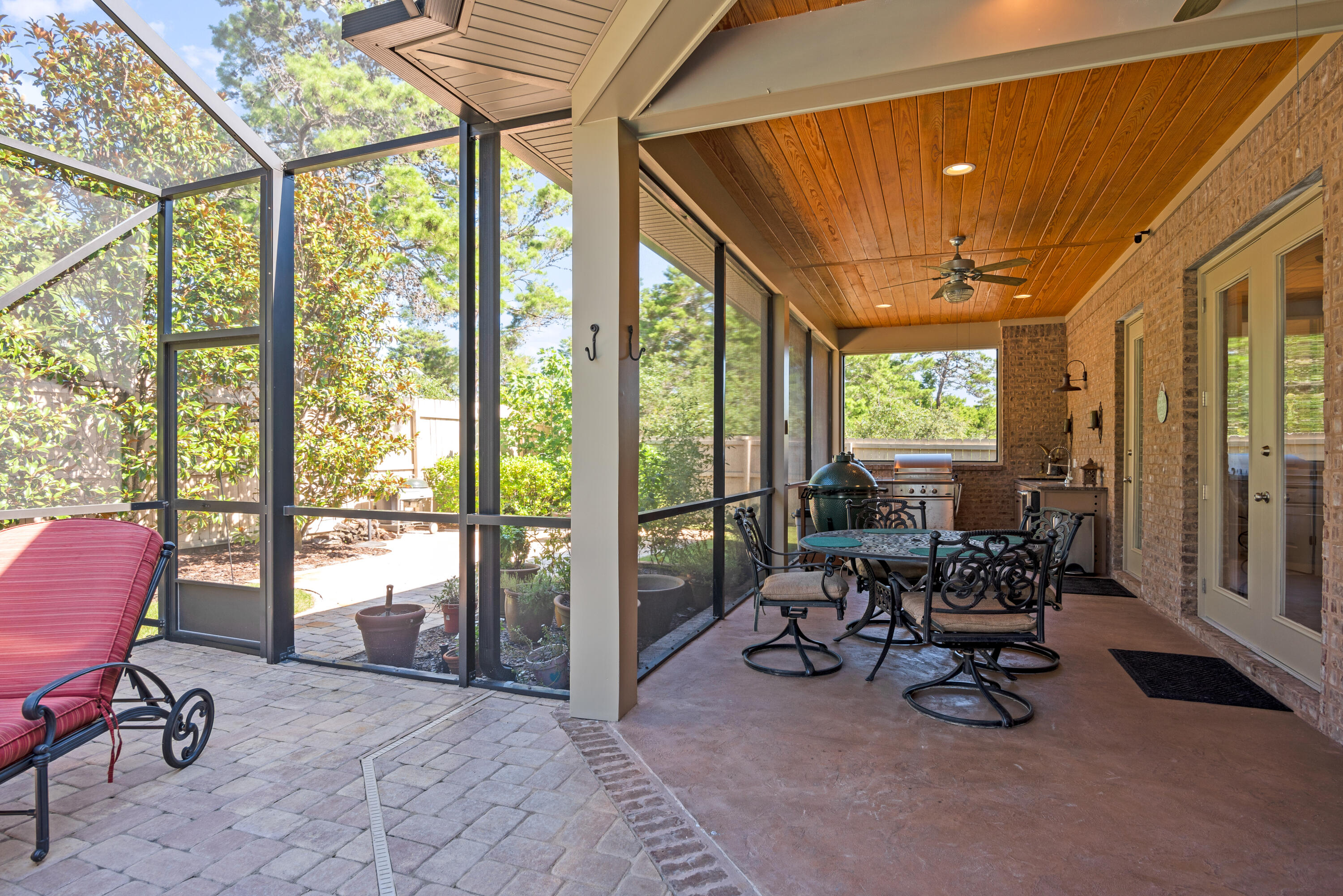 SANTA ROSA RIDGE - Residential