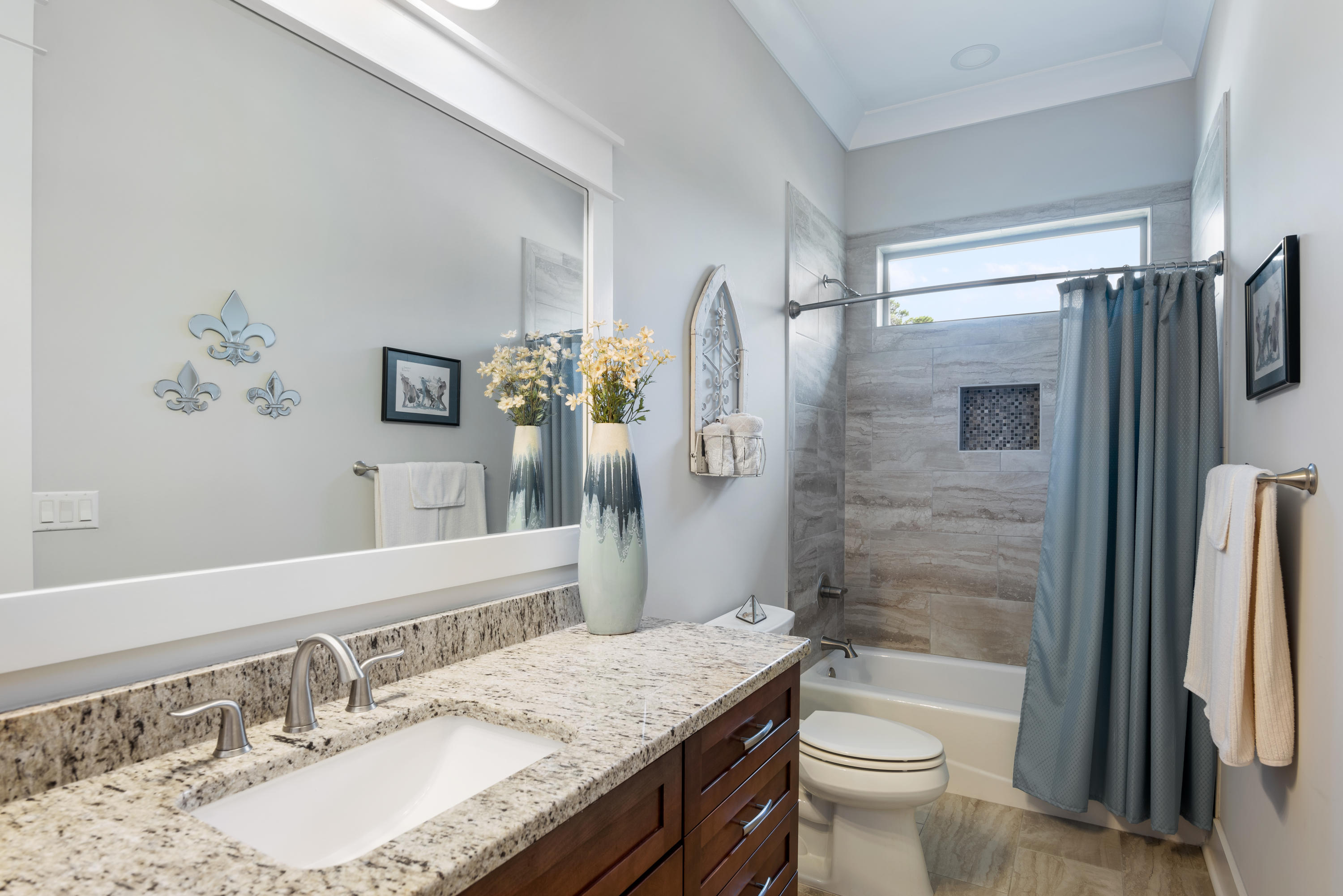 SANTA ROSA RIDGE - Residential