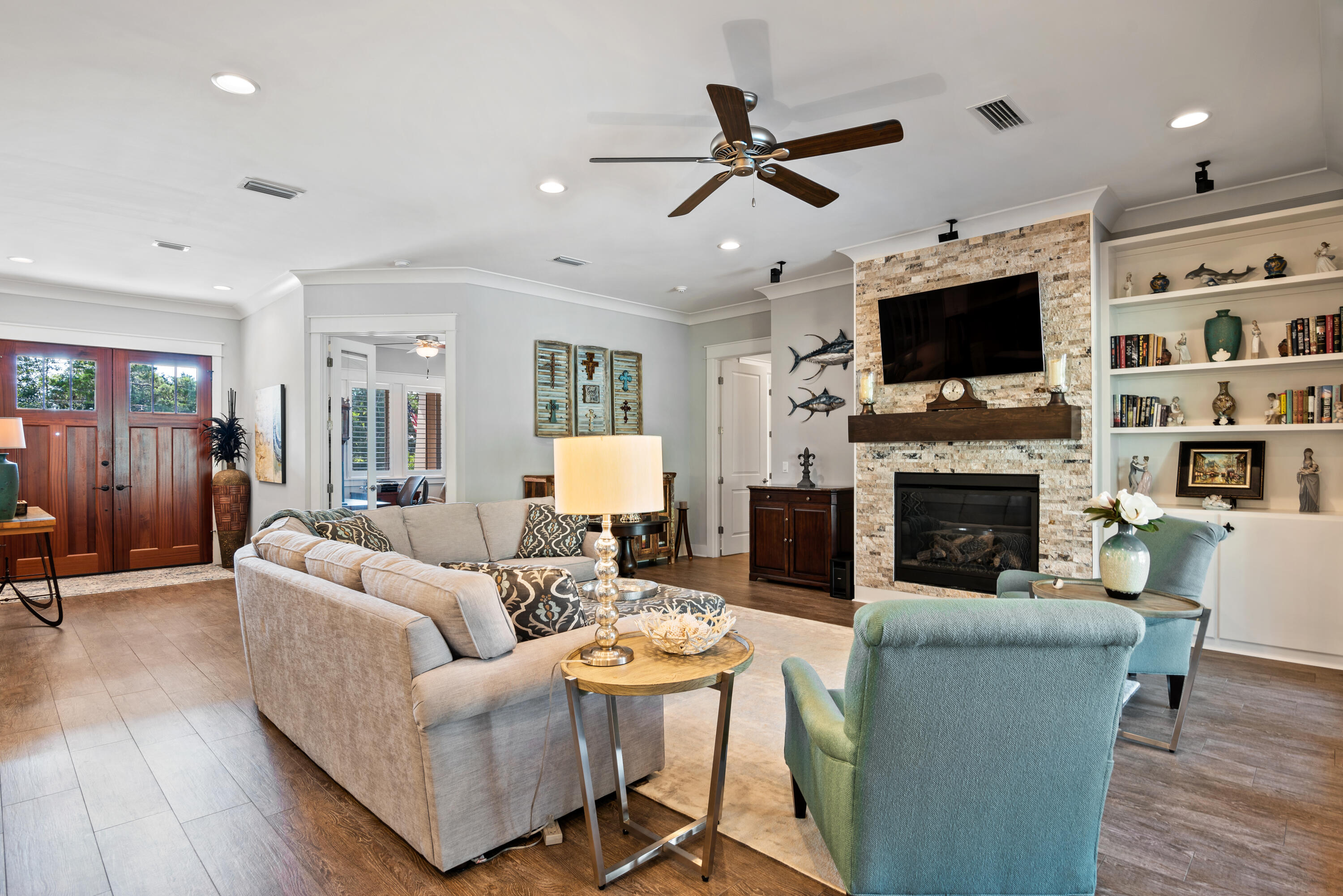 SANTA ROSA RIDGE - Residential