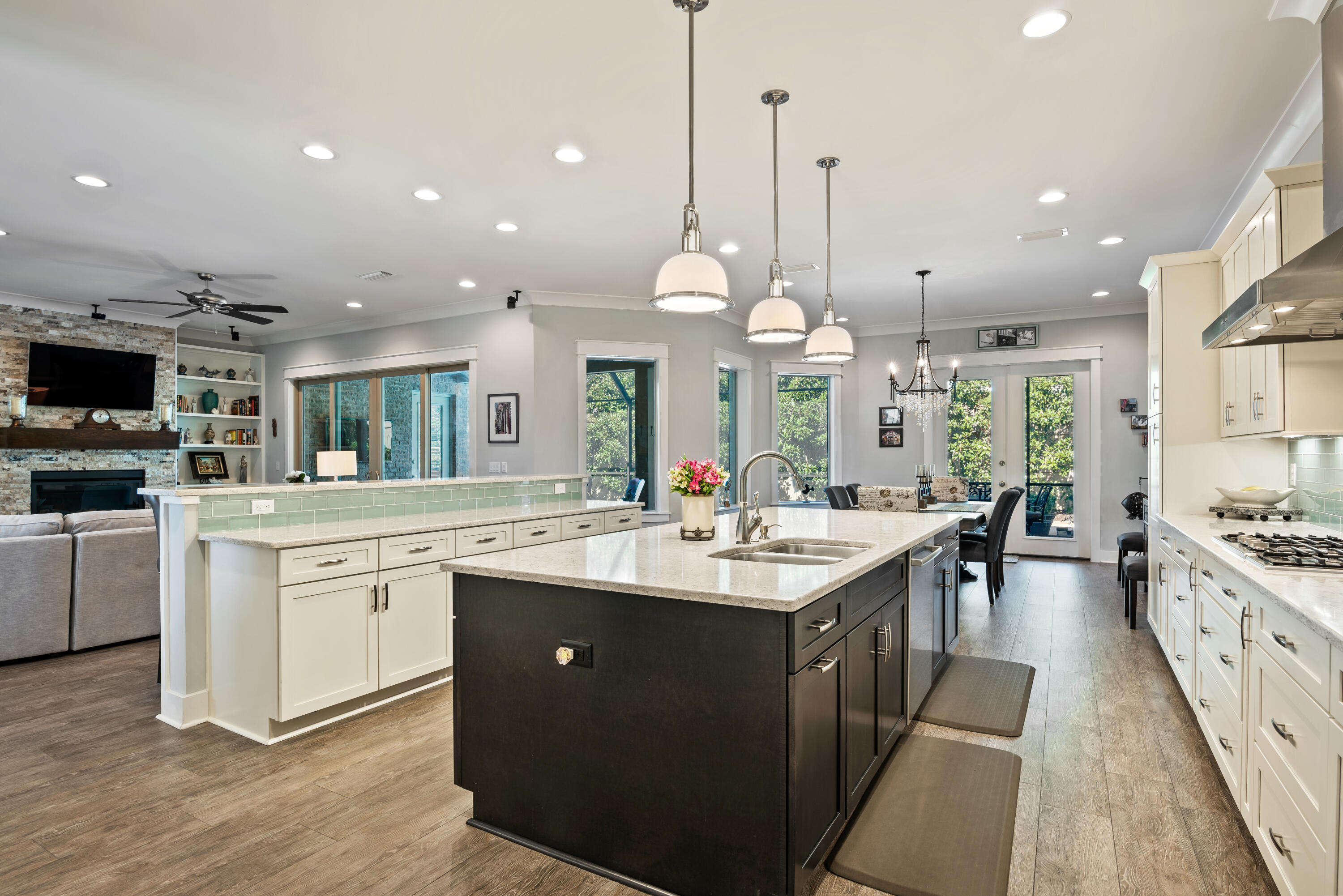 SANTA ROSA RIDGE - Residential