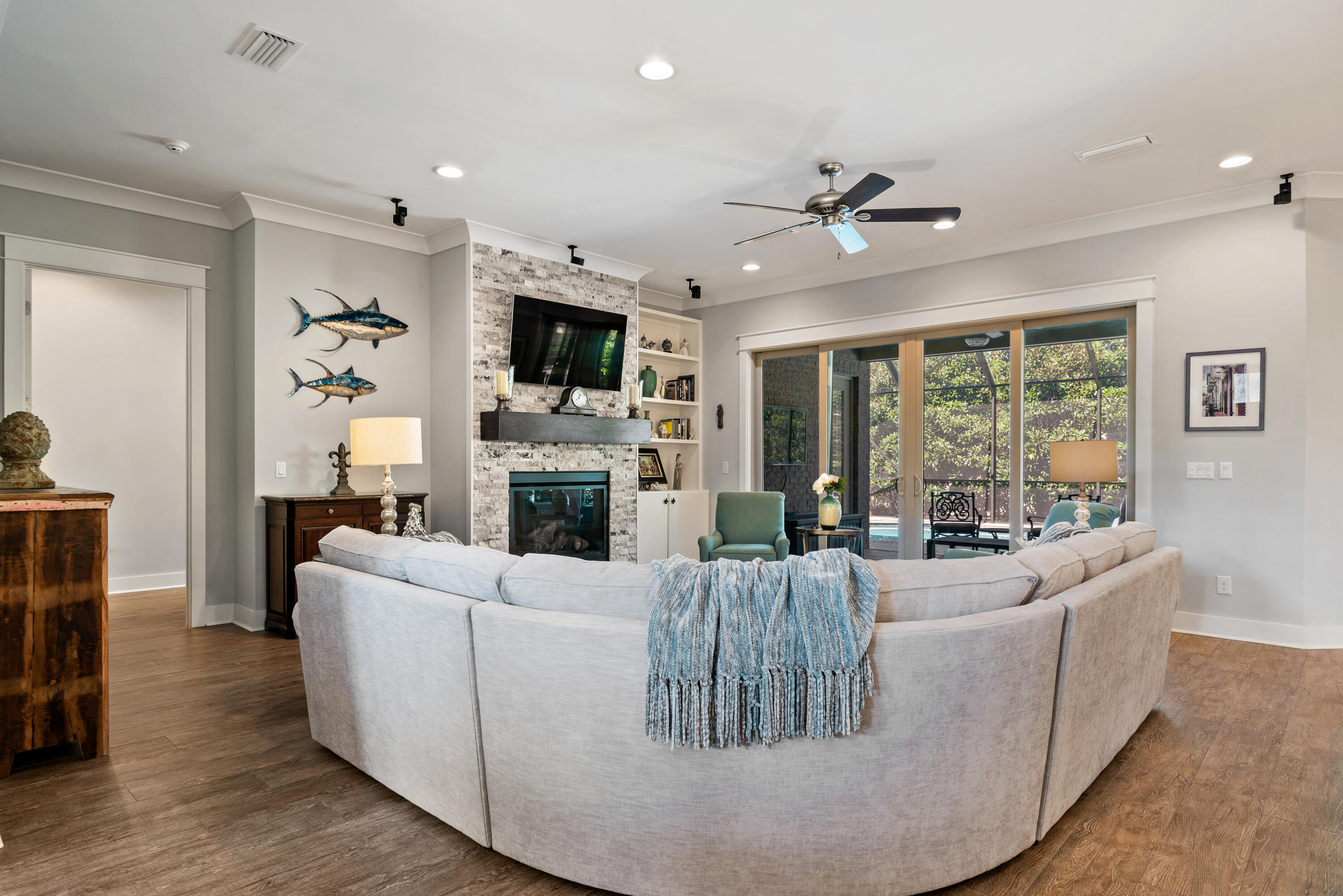 SANTA ROSA RIDGE - Residential