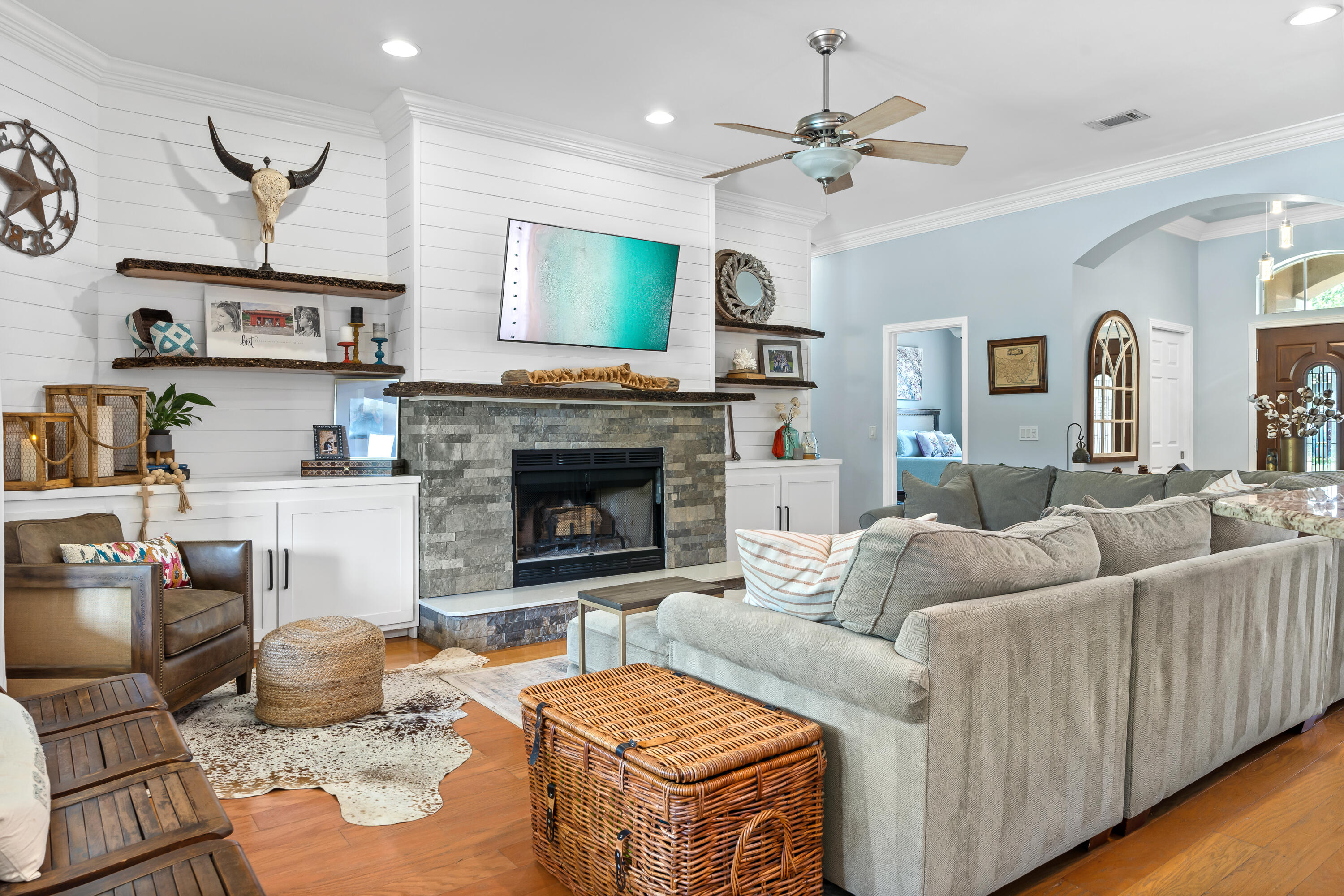 WINDSOR FOREST - Residential