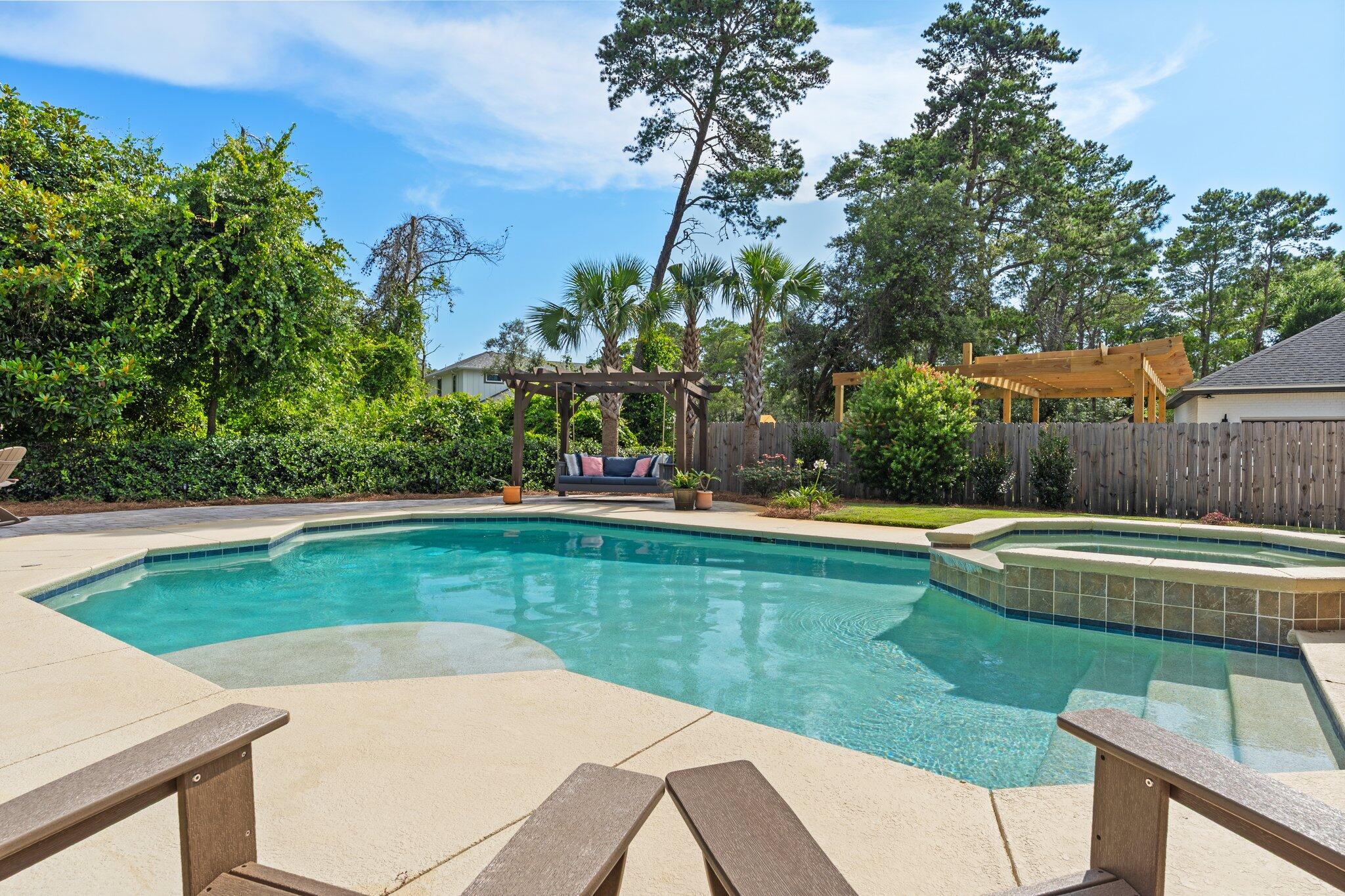 WINDSOR FOREST - Residential