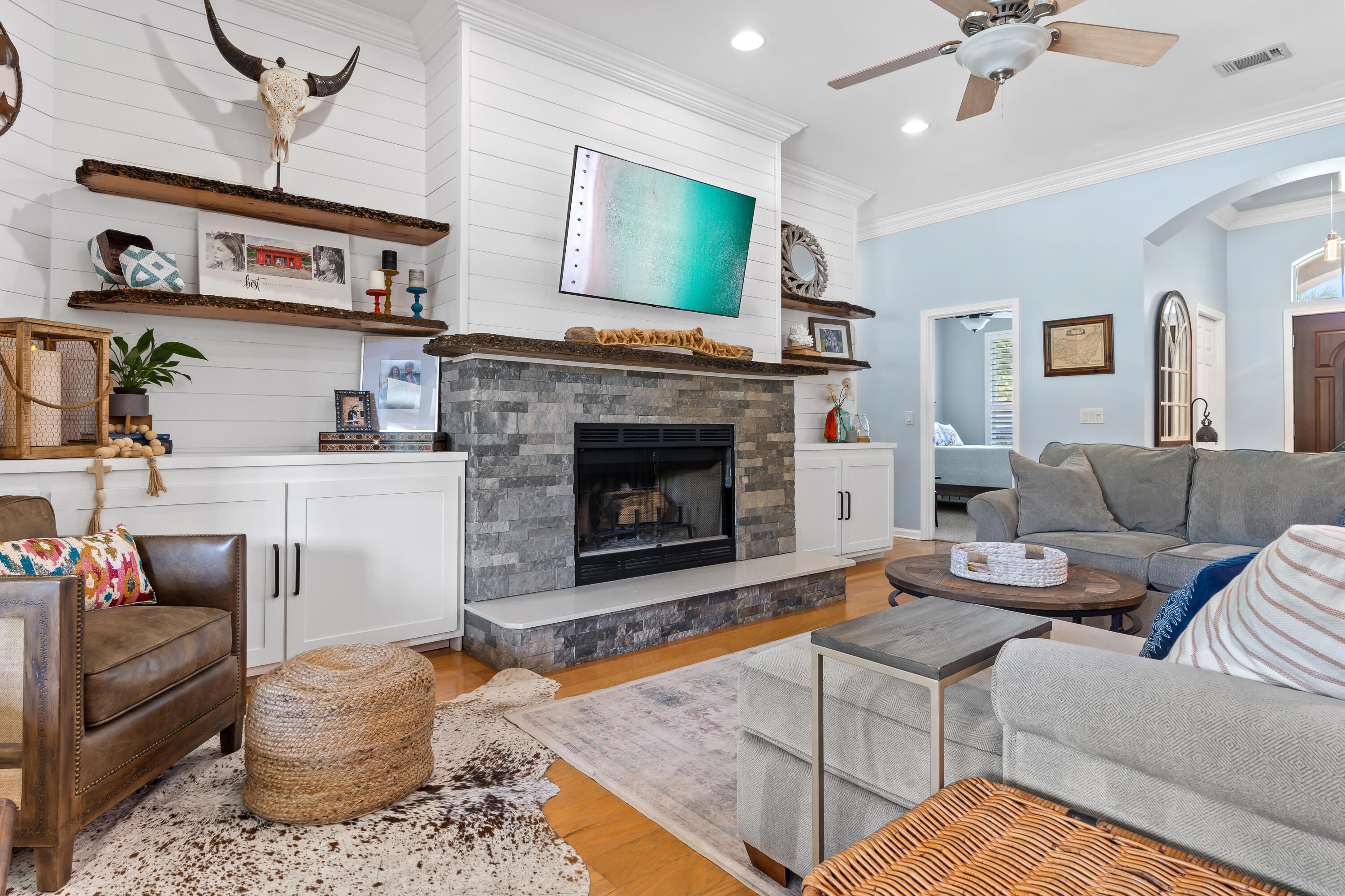 WINDSOR FOREST - Residential
