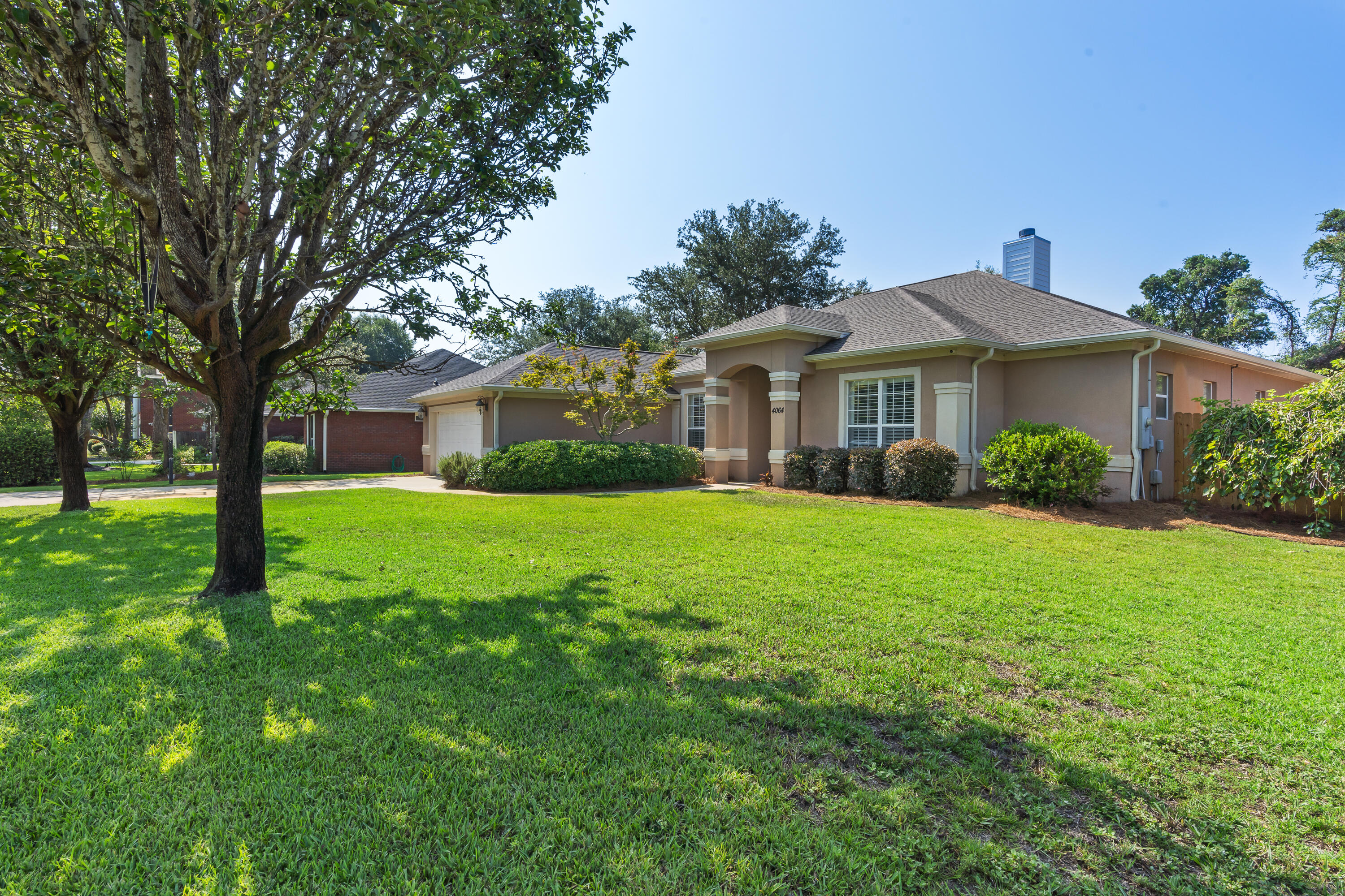WINDSOR FOREST - Residential