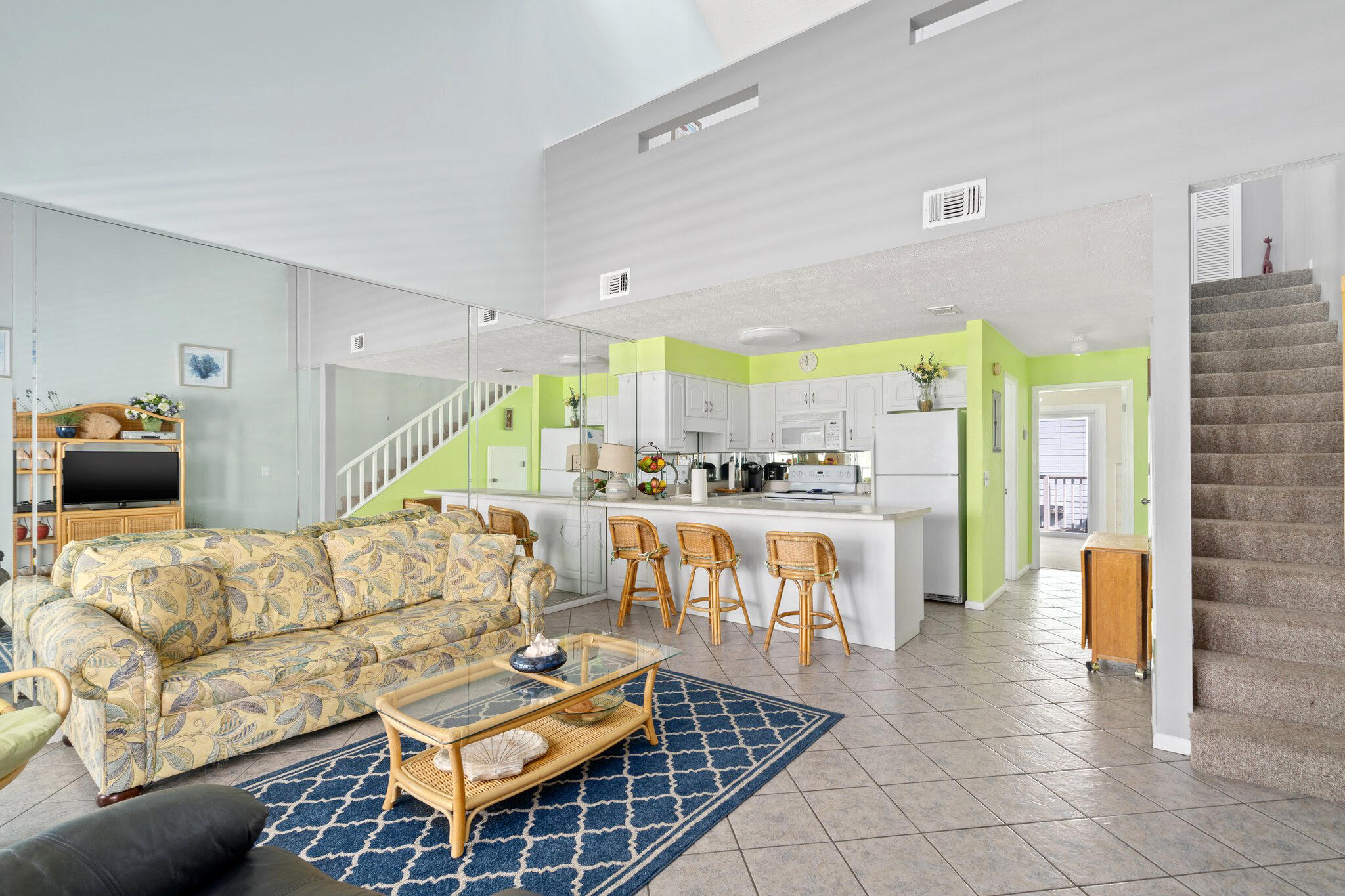 SOUTHWIND 2 CONDO - Residential