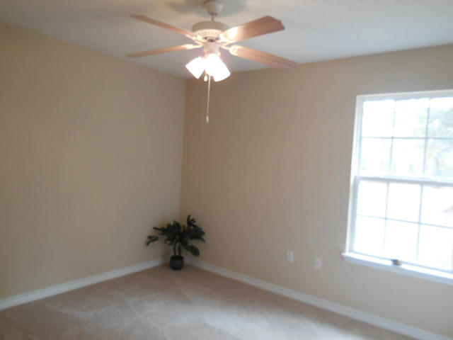 OAKWOOD LAKES ESTATES - Residential