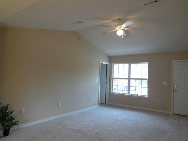 OAKWOOD LAKES ESTATES - Residential