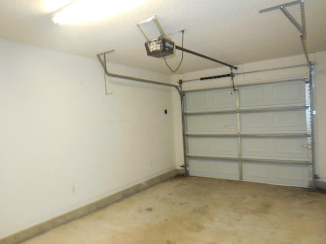 OAKWOOD LAKES ESTATES - Residential