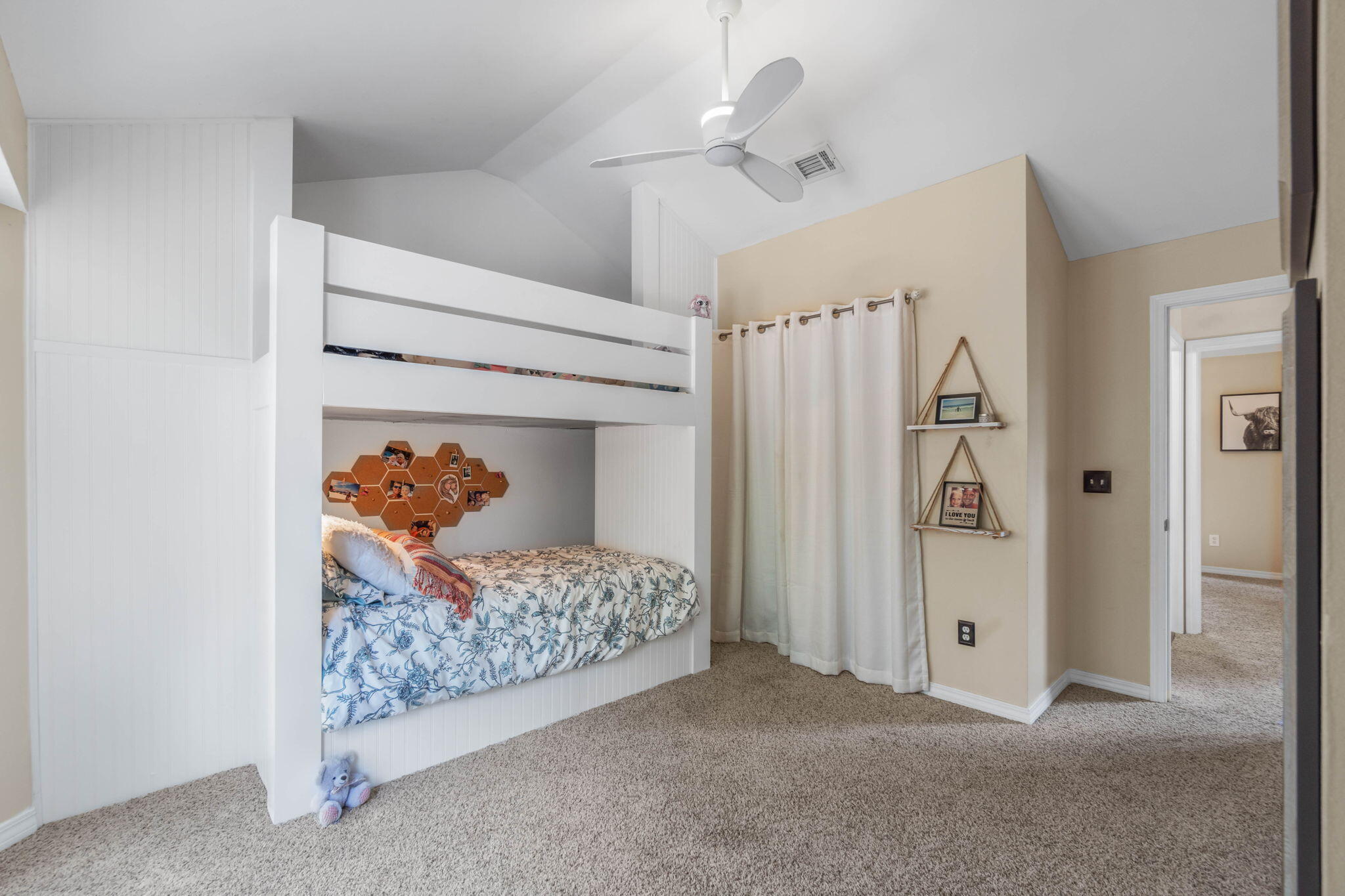 WINDWARD PH 1 BLUEWATER BAY - Residential