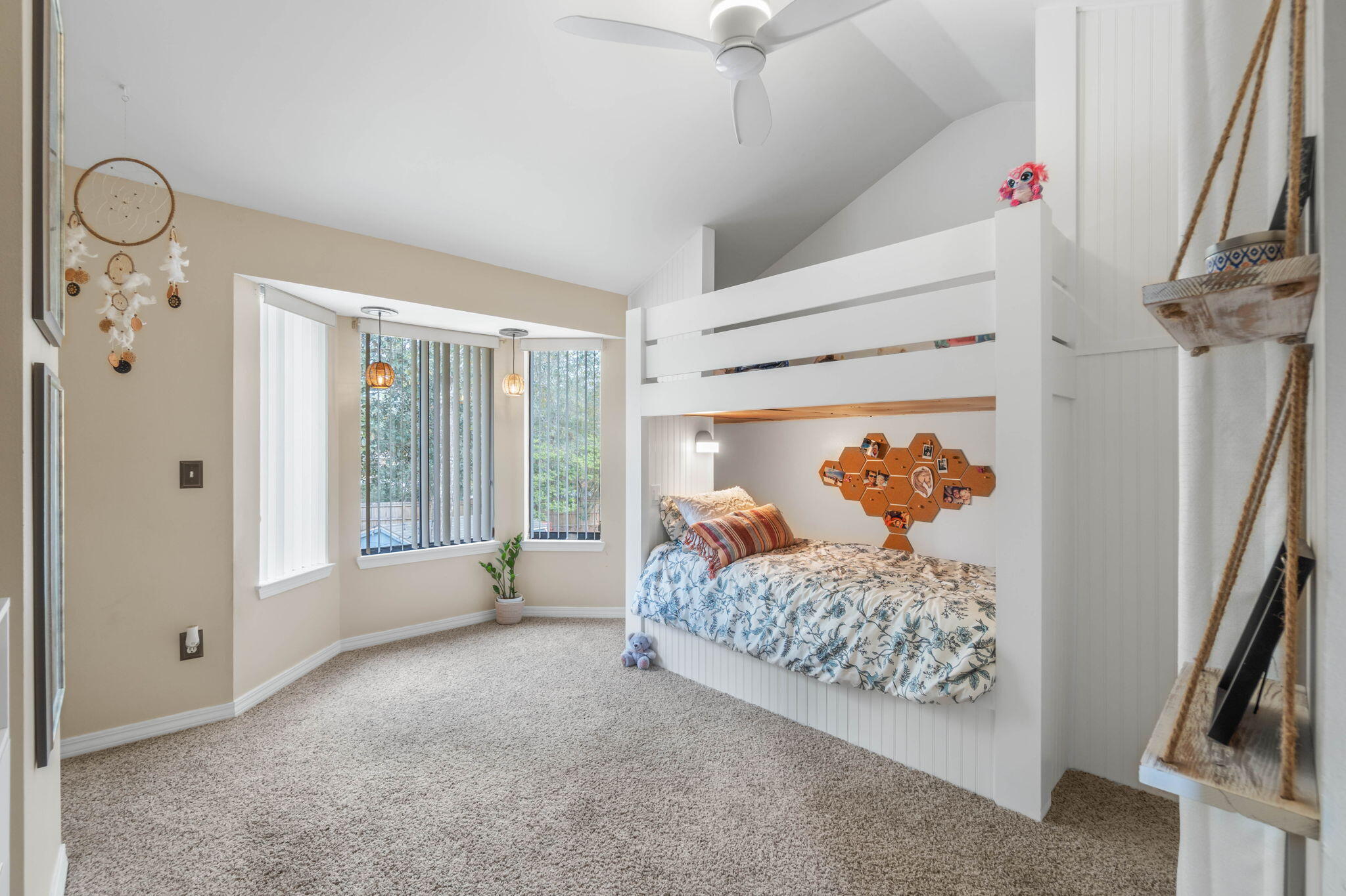 WINDWARD PH 1 BLUEWATER BAY - Residential