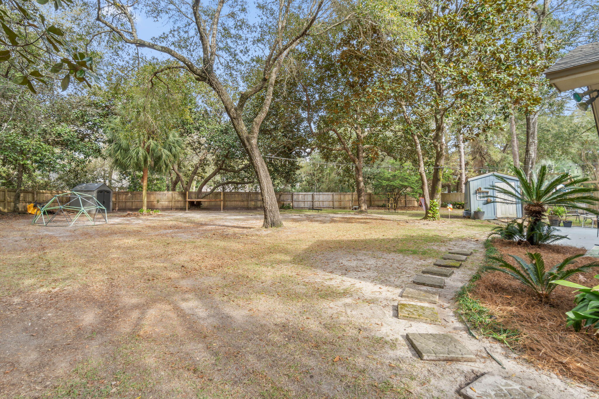 WINDWARD PH 1 BLUEWATER BAY - Residential