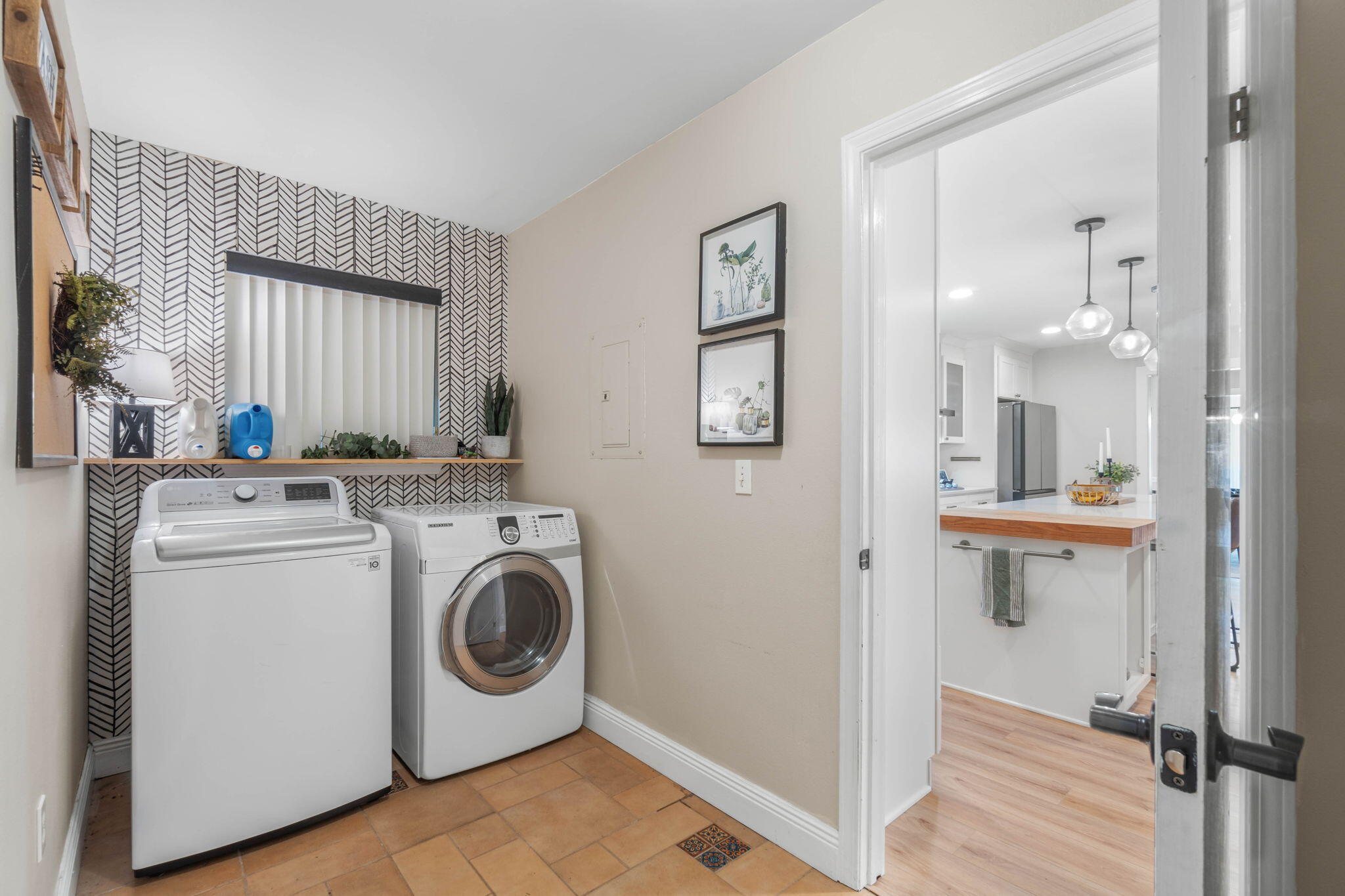 WINDWARD PH 1 BLUEWATER BAY - Residential