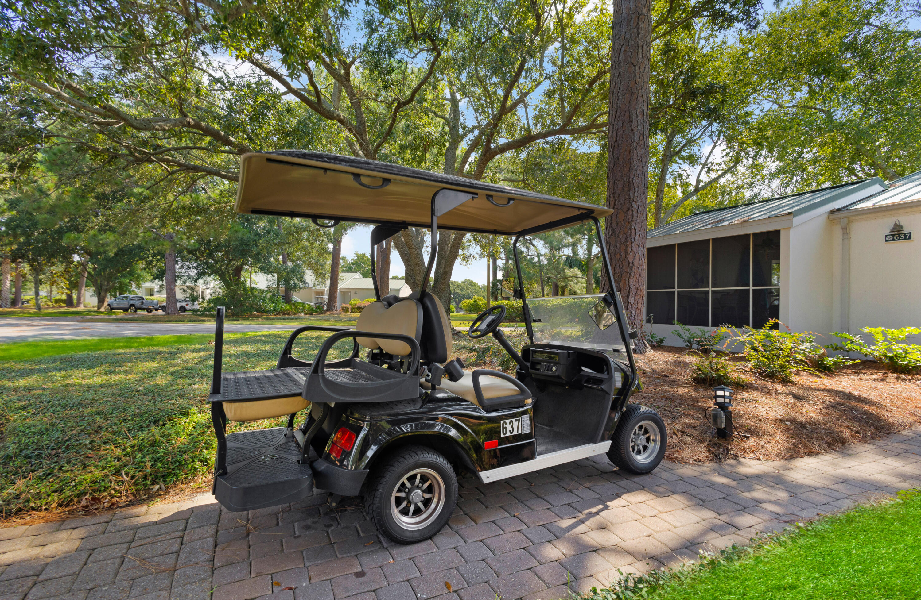 BAYOU VILLAGE CONDO PH 2 - Residential