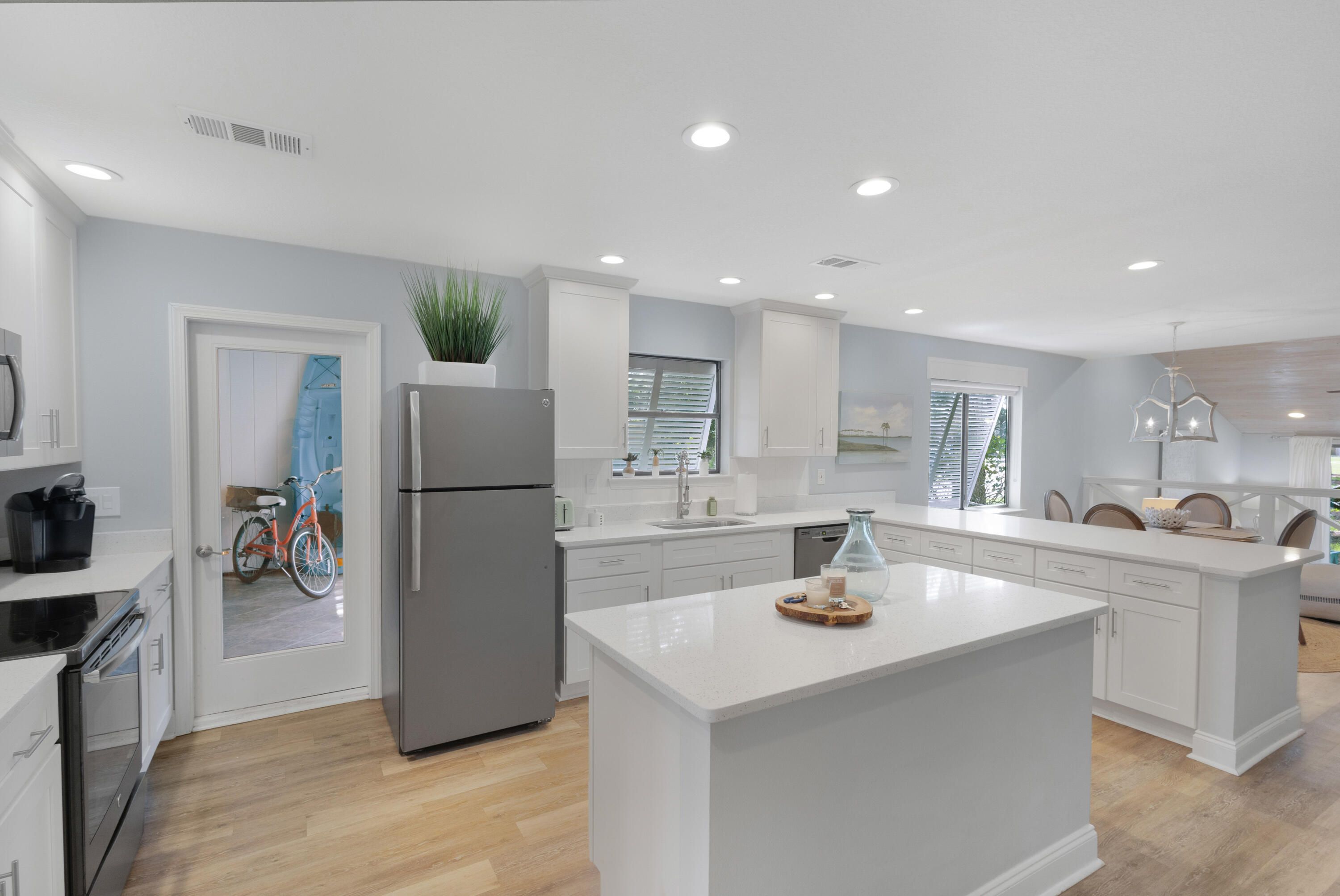 BAYOU VILLAGE CONDO PH 2 - Residential