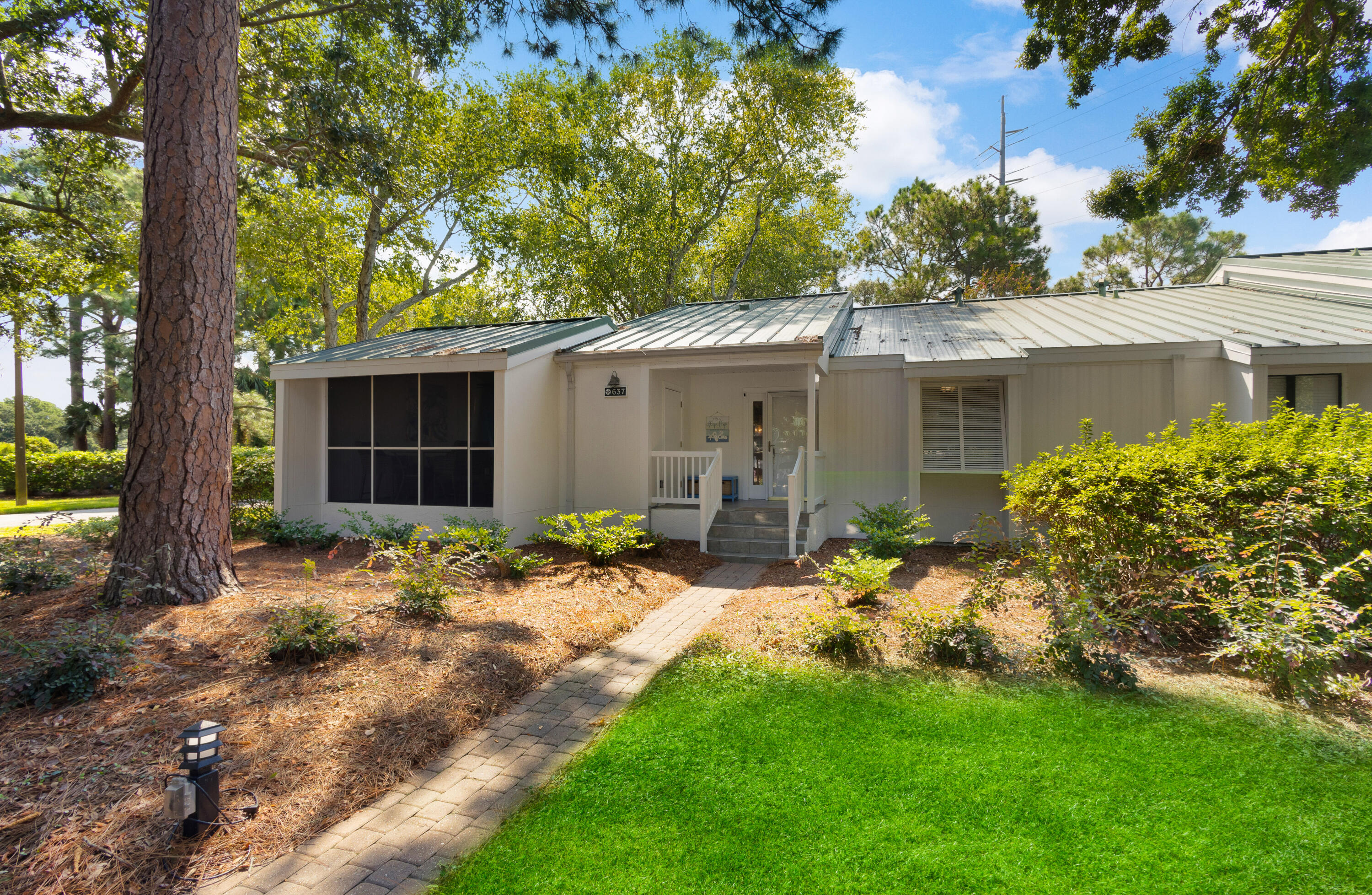 BAYOU VILLAGE CONDO PH 2 - Residential