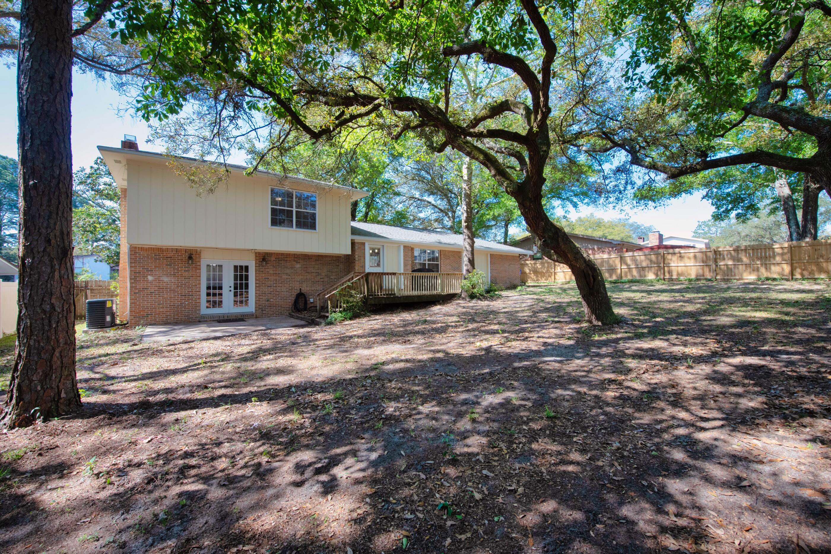 BERKSHIRE WOODS - Residential