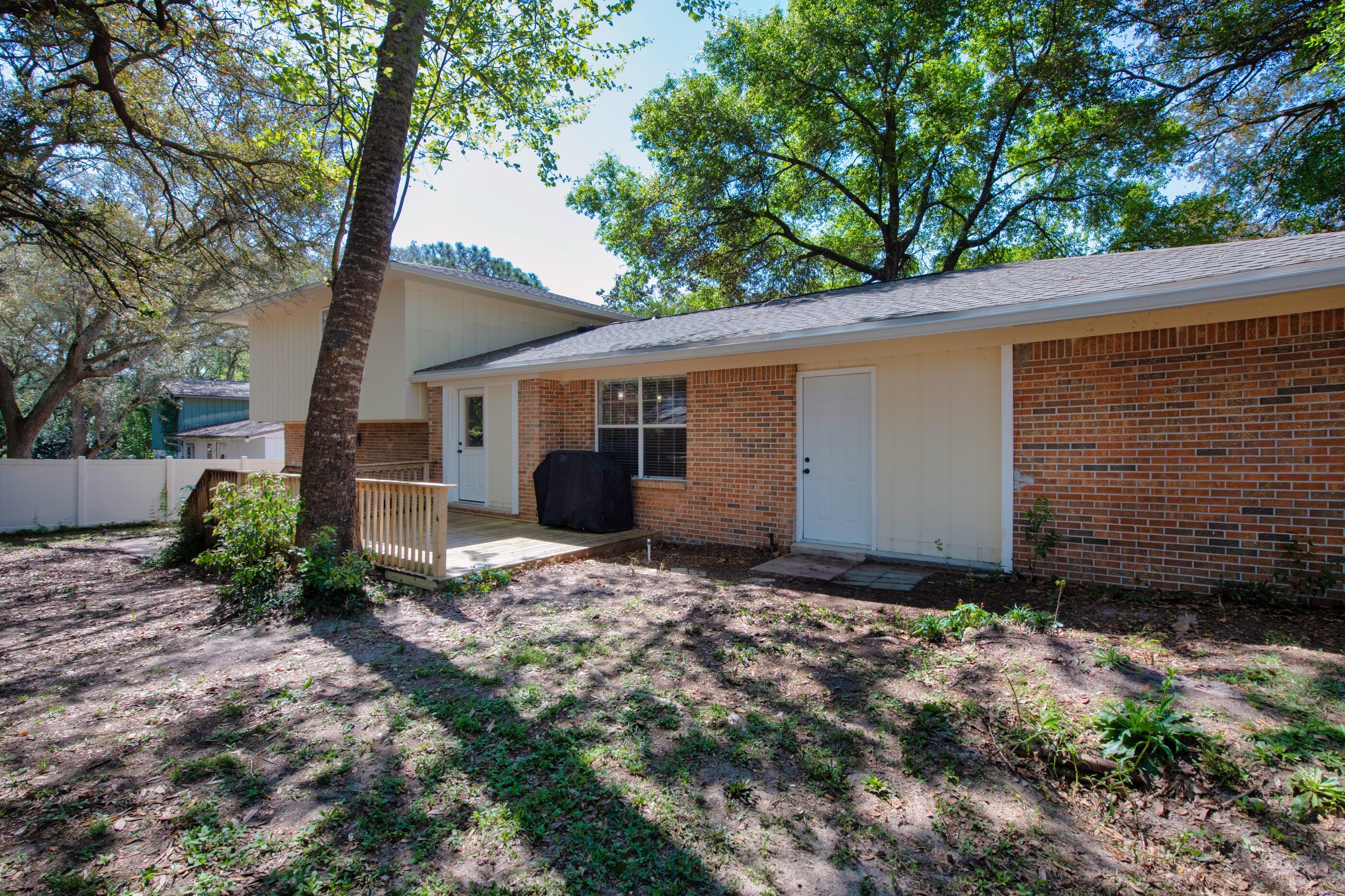 BERKSHIRE WOODS - Residential