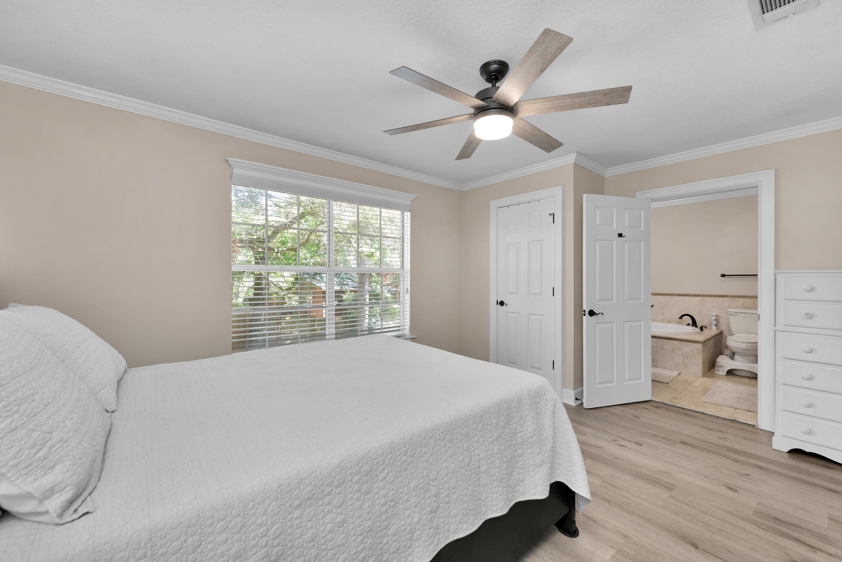 BERKSHIRE WOODS - Residential