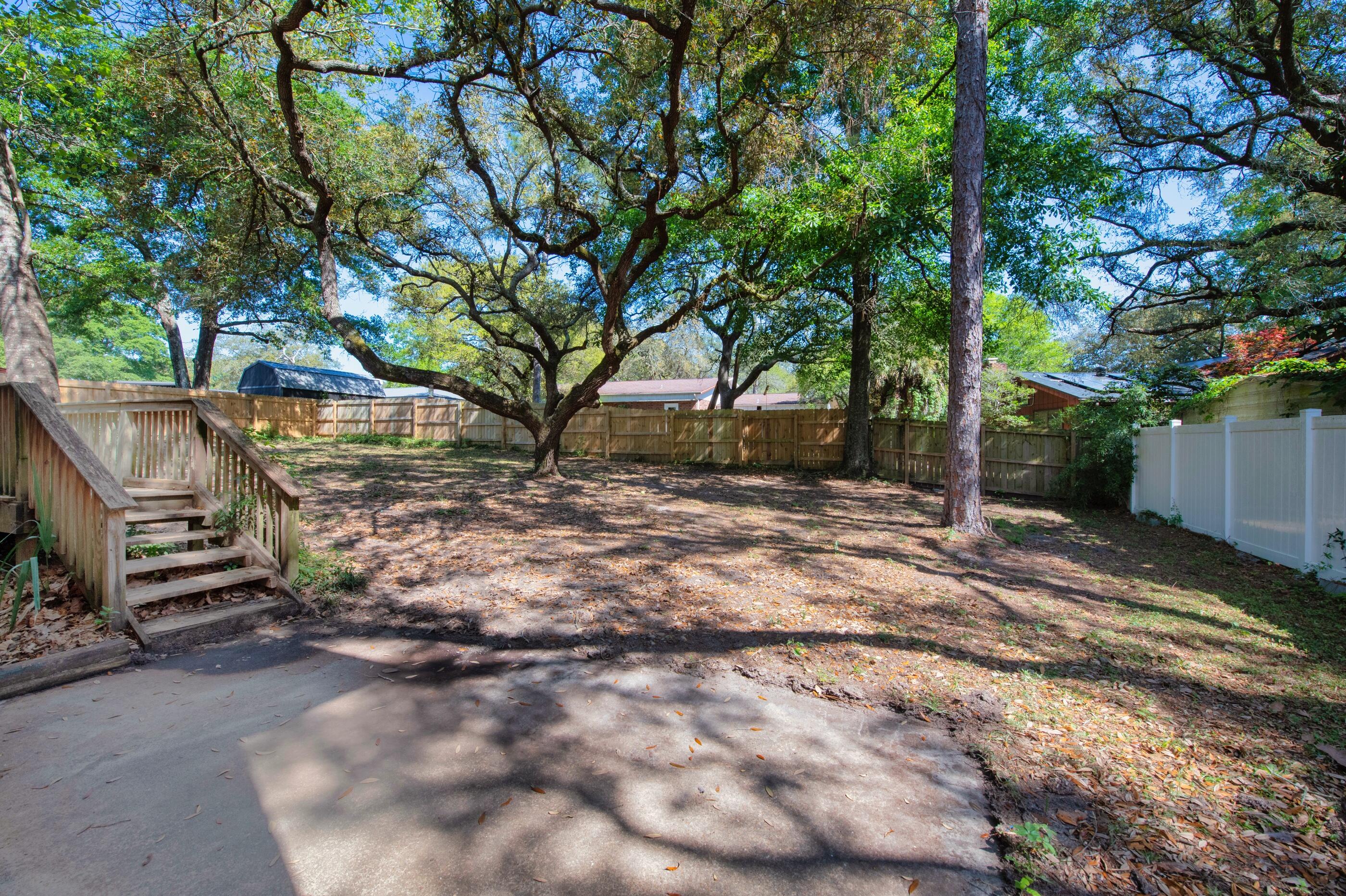 BERKSHIRE WOODS - Residential