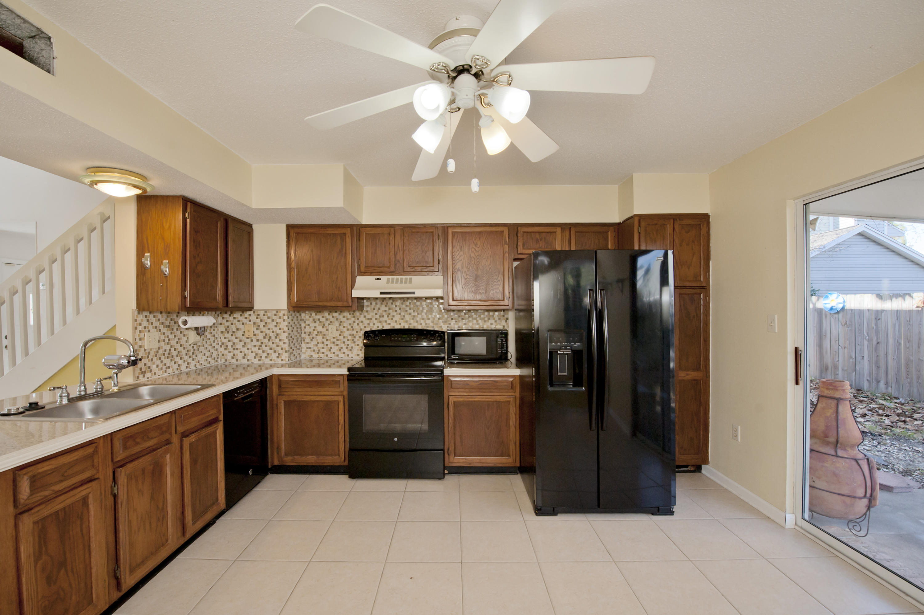 CANTERBURY WOODS - Residential