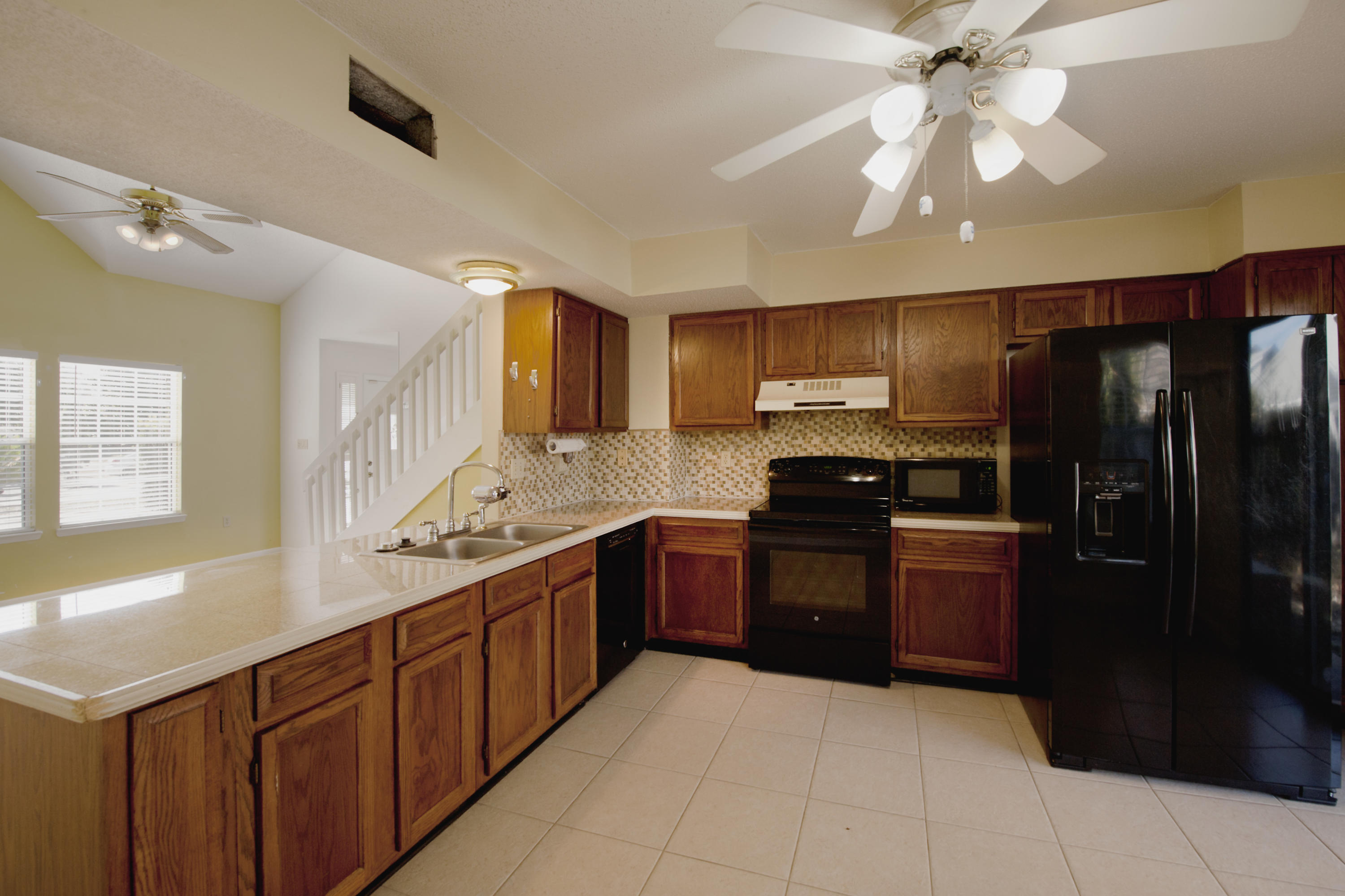 CANTERBURY WOODS - Residential