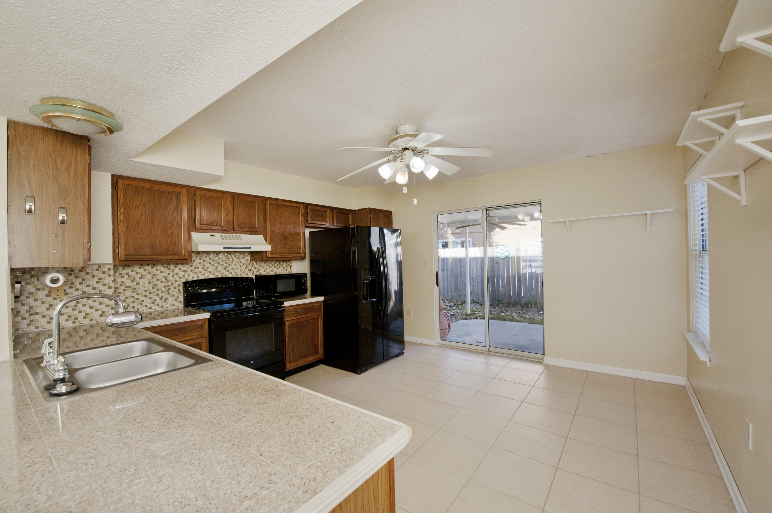 CANTERBURY WOODS - Residential