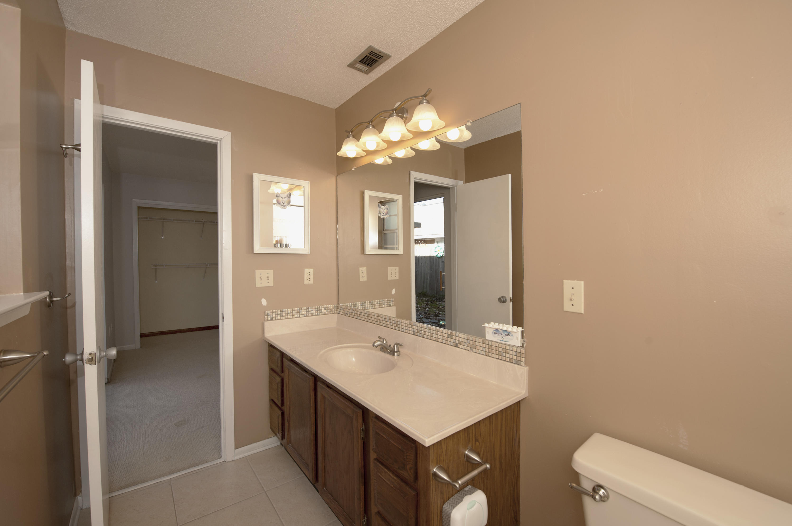 CANTERBURY WOODS - Residential