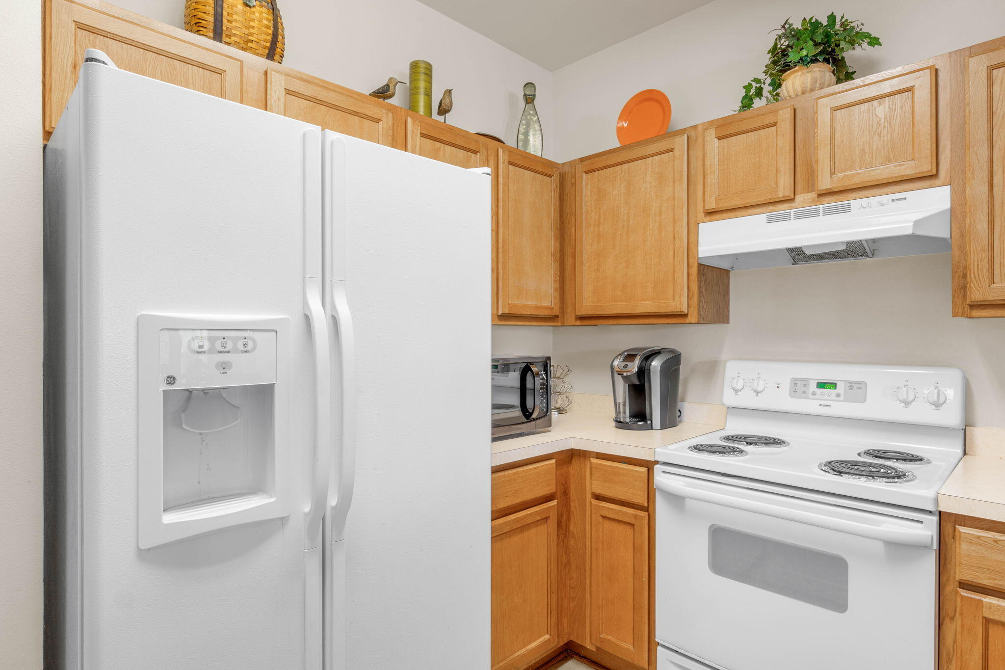 TWIN LAKES TOWNHOMES PH 2 - Residential