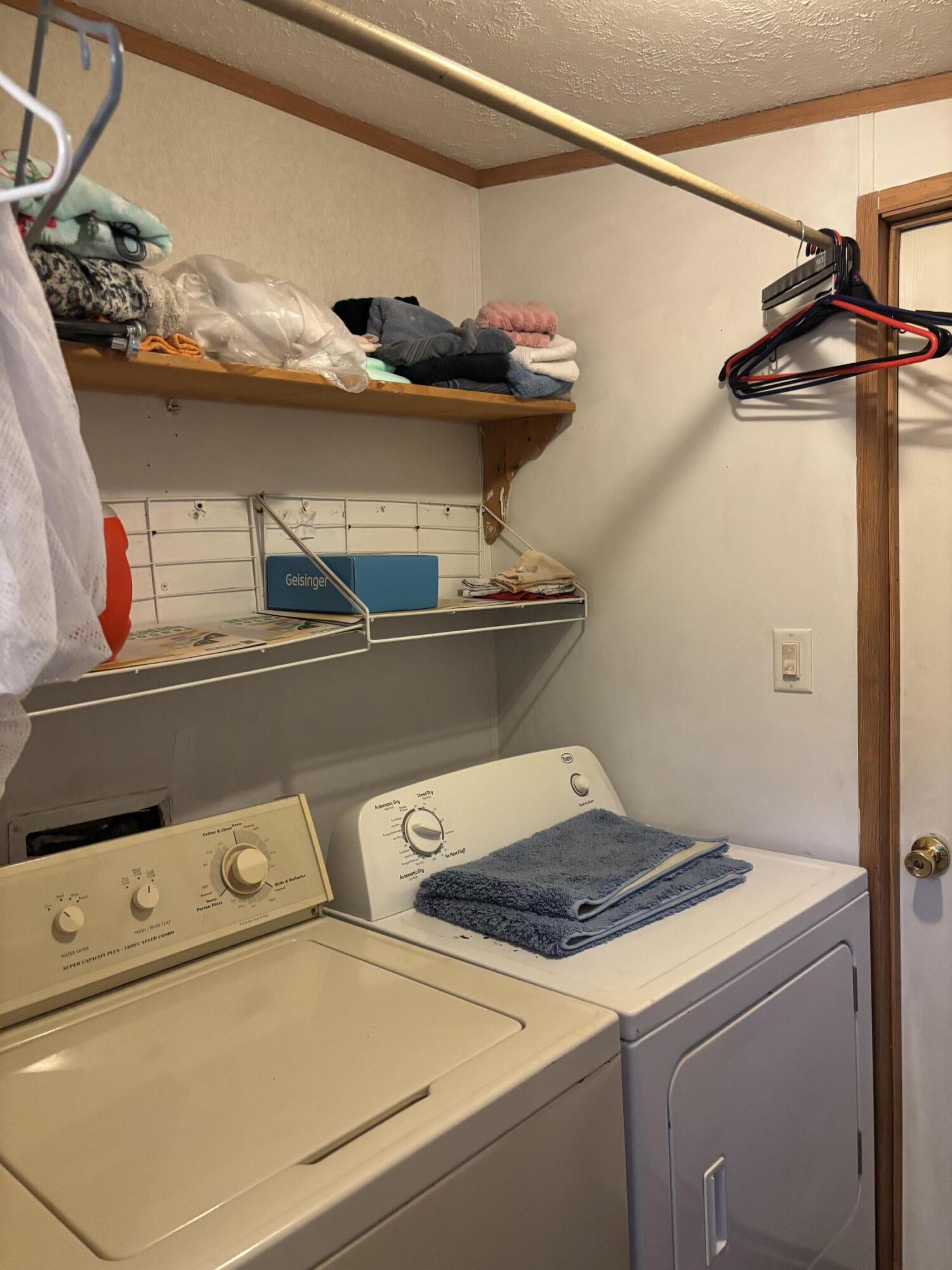 OAKWOOD HILLS UNIT 1 - Residential