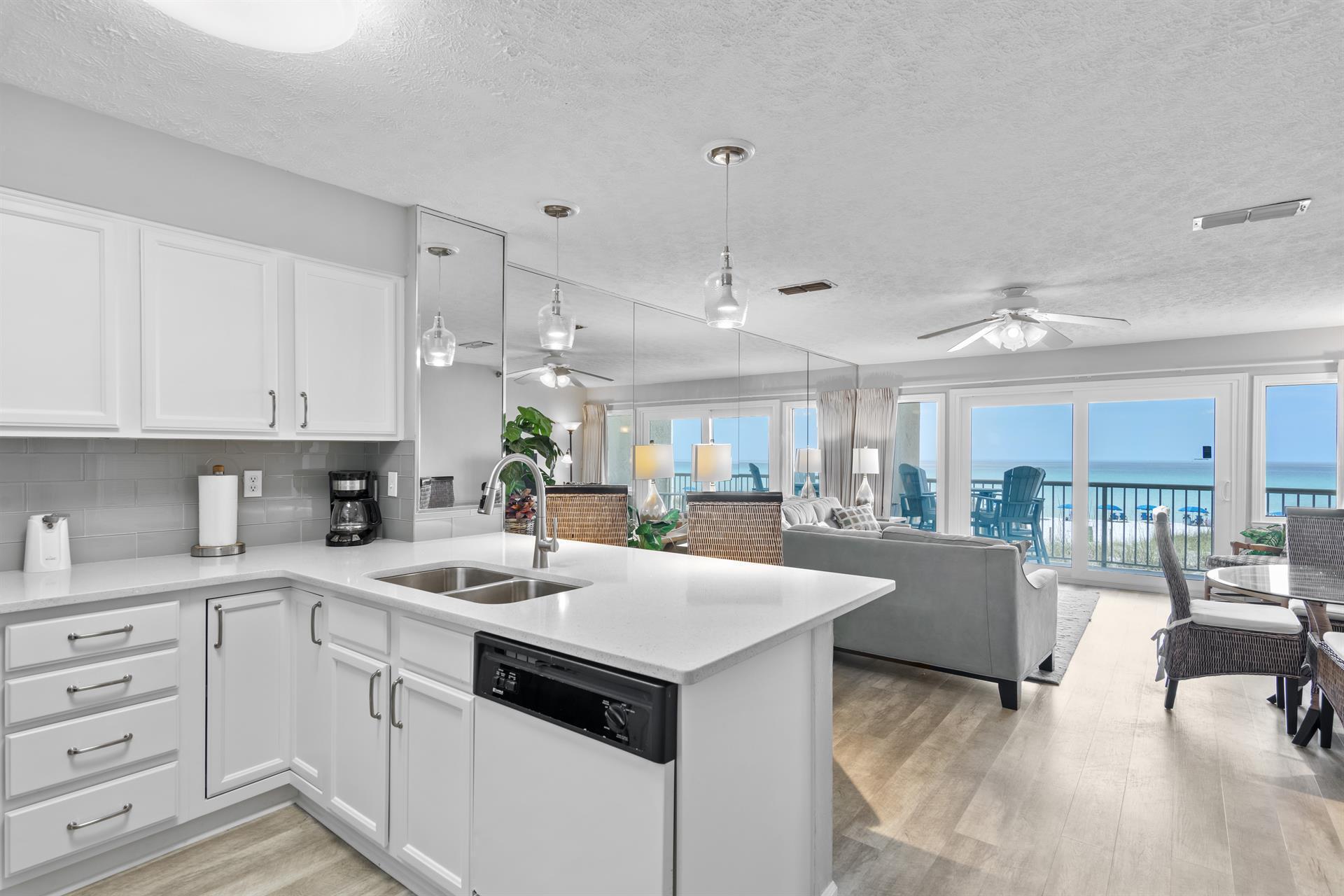 SEAFARER CONDO - Residential