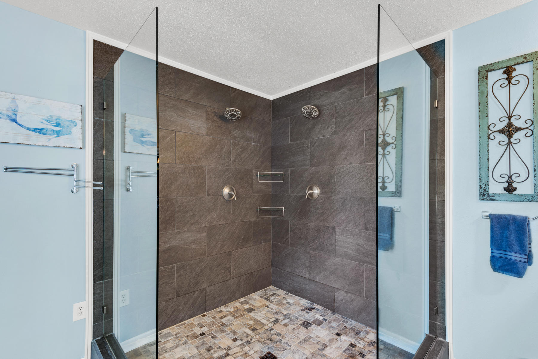 EDGEWATER VILLAGE NORTH - Residential