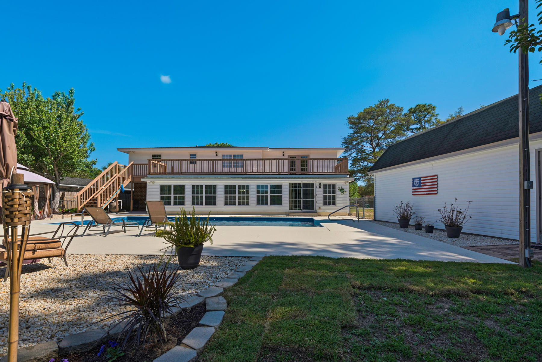 EDGEWATER VILLAGE NORTH - Residential