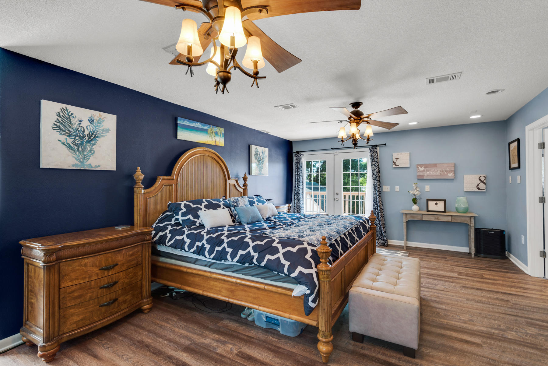 EDGEWATER VILLAGE NORTH - Residential