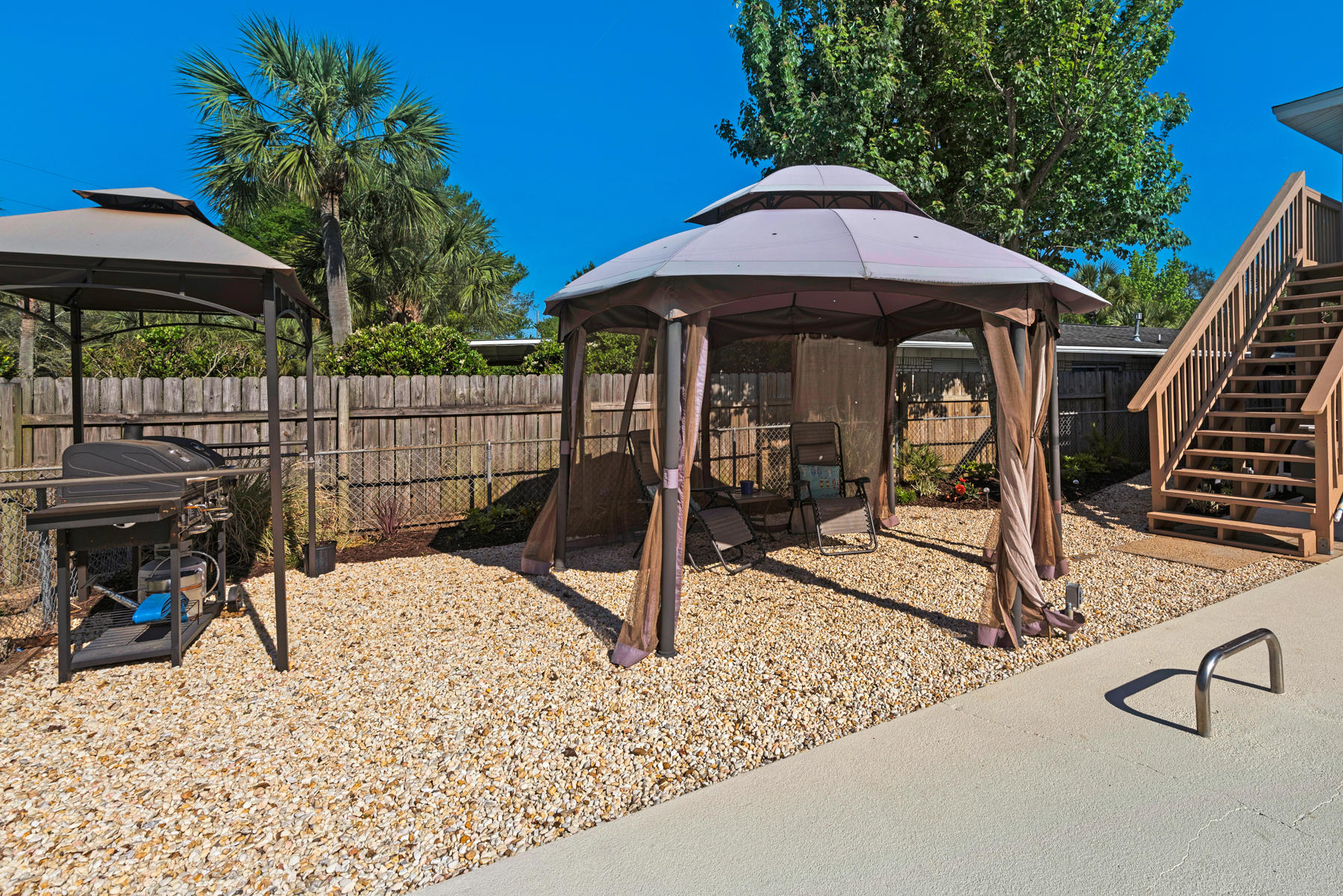 EDGEWATER VILLAGE NORTH - Residential