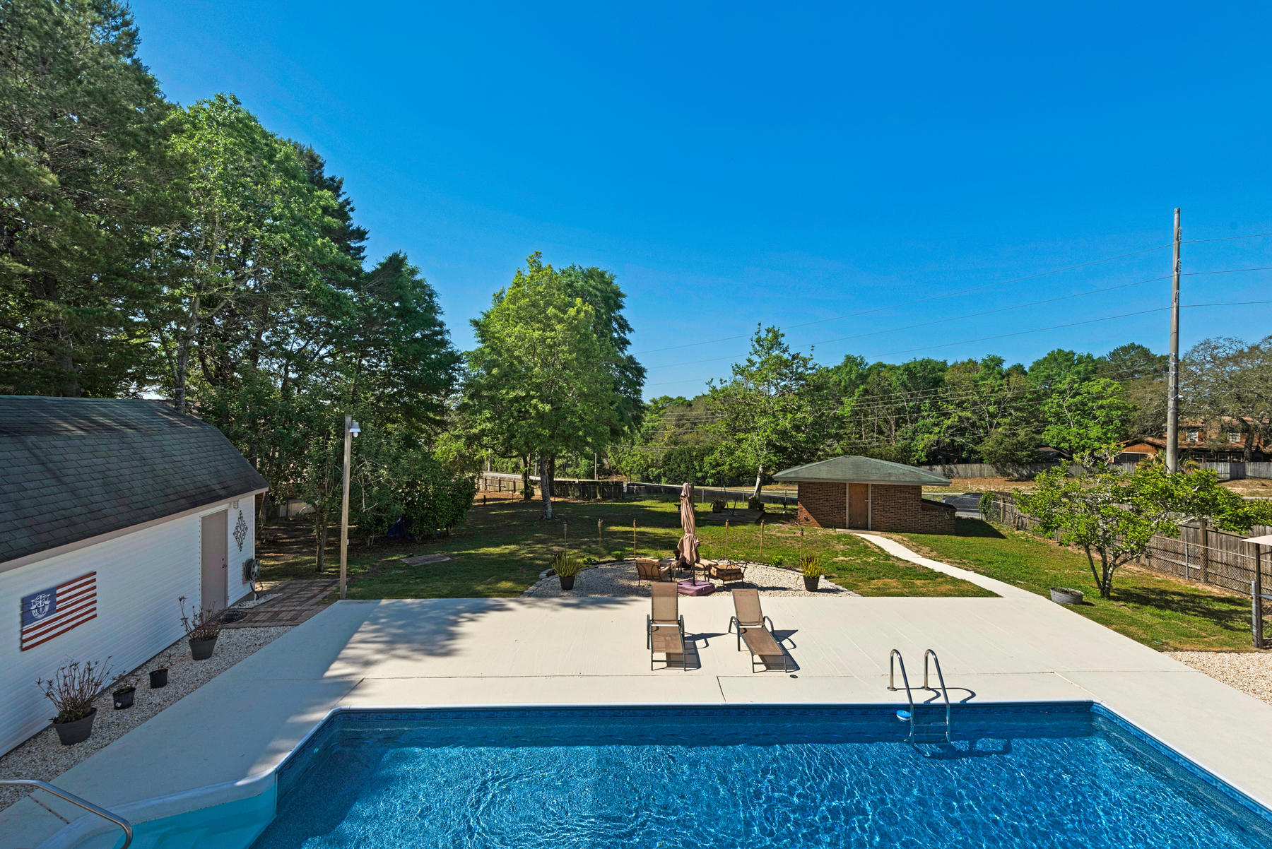 EDGEWATER VILLAGE NORTH - Residential