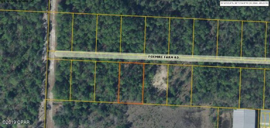 Minutes to the beautiful beaches of South Walton. Nearest Public Beach Access is 2.5 miles. This Large Residential Lot is Located On Foxmire Farm Rd In Santa Rosa Beach Florida. You Could Build Or Hold For Long Term Investment. Utilities Are Located On Co Hwy 393. Currently Buyer Is Encouraged To Determine Use And Access To Their Satisfaction. Buyer's Are Encouraged To Verify measurements taken from the deed. Call Today To Take Advantage Of This Opportunity!!