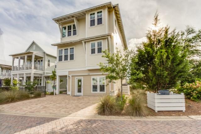 HIGHLAND PARKS - Residential